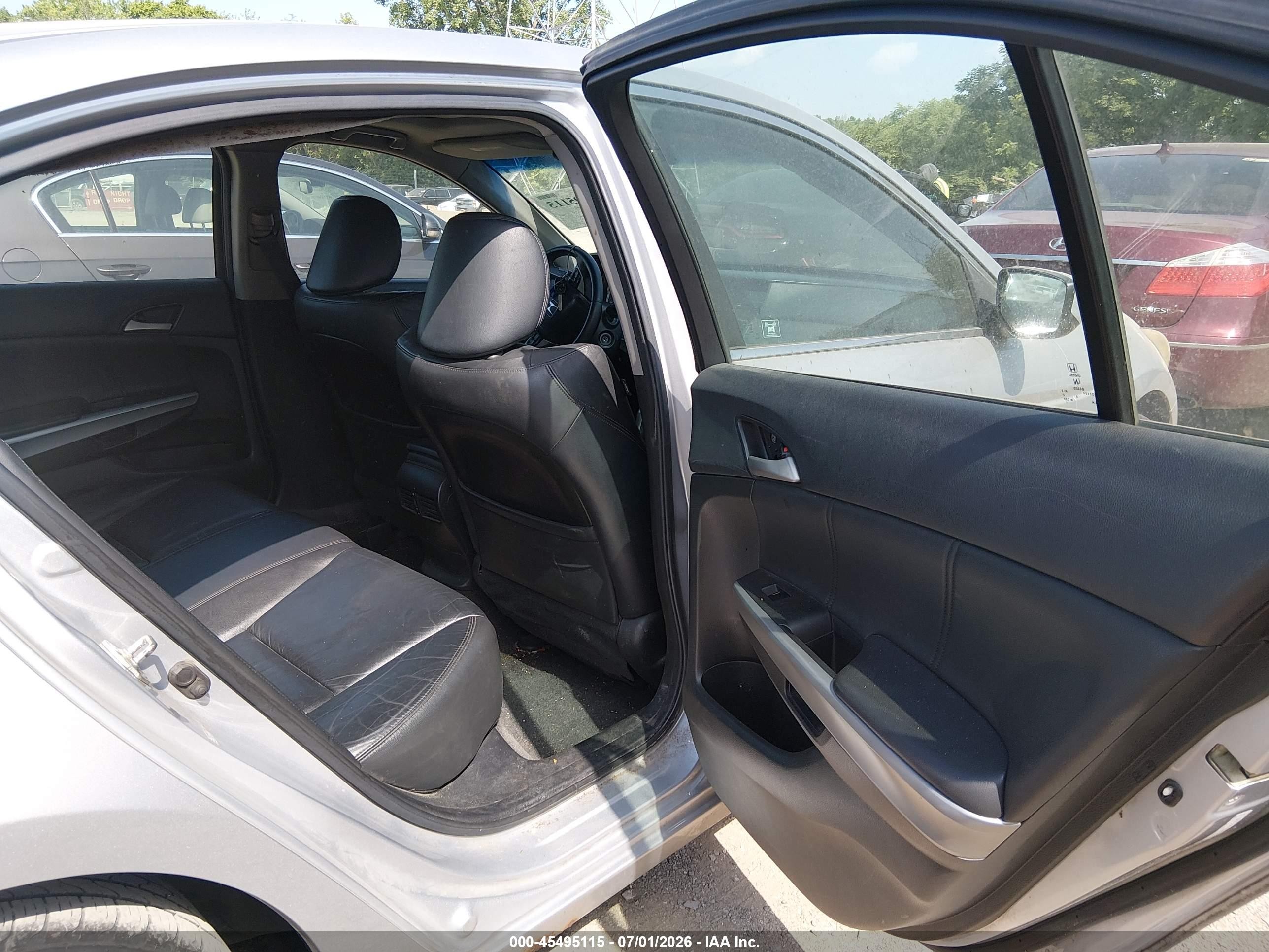 2010 Honda Accord 2.4 Ex-l Silver vin: 1HGCP2F83AA029541