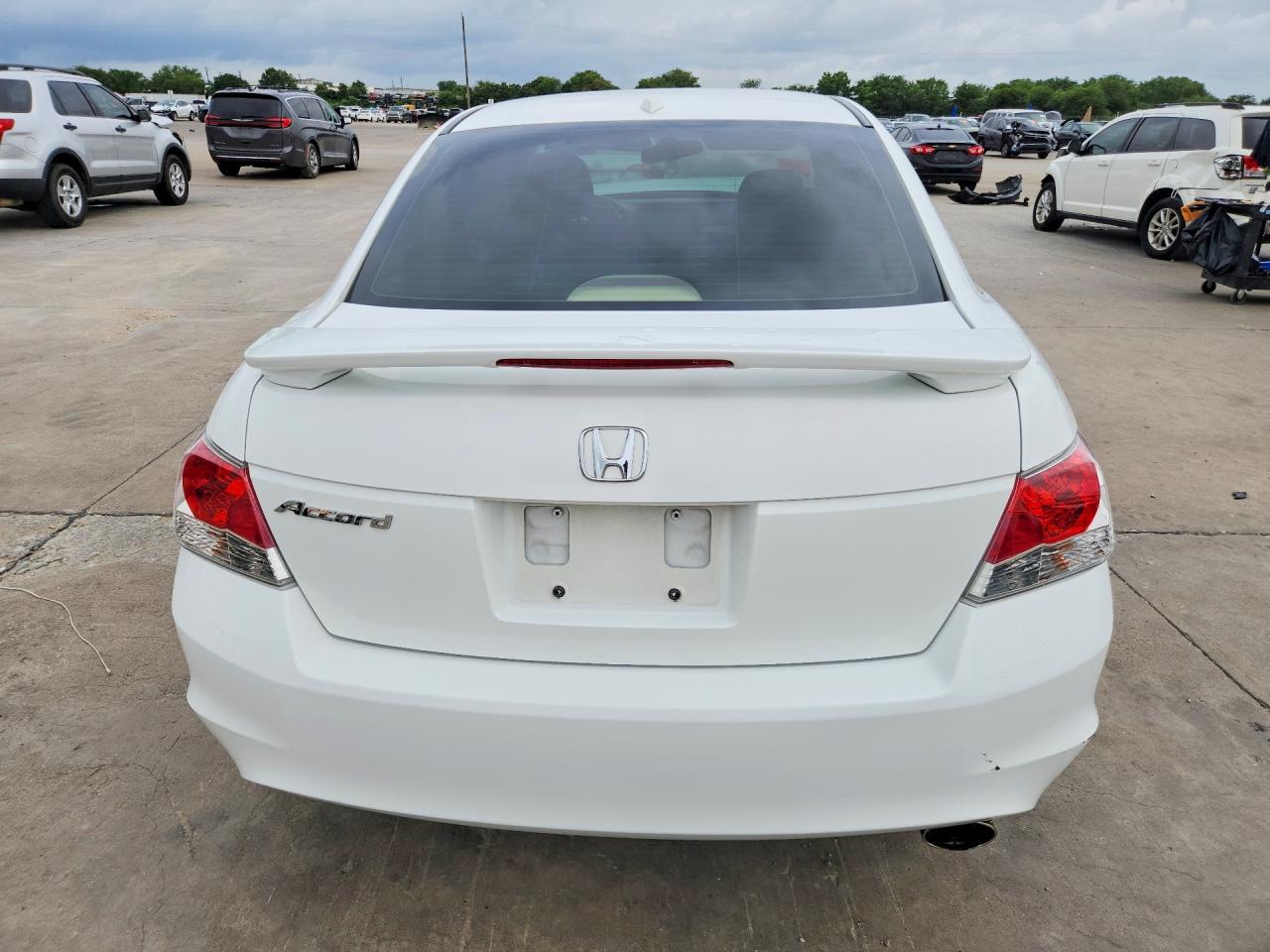 2010 Honda Accord Exl White vin: 1HGCP2F83AA033086