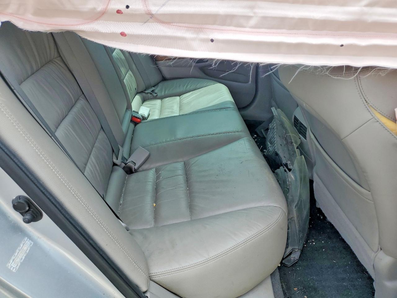 2011 Honda Accord Exl Серебряный vin: 1HGCP2F83BA027435