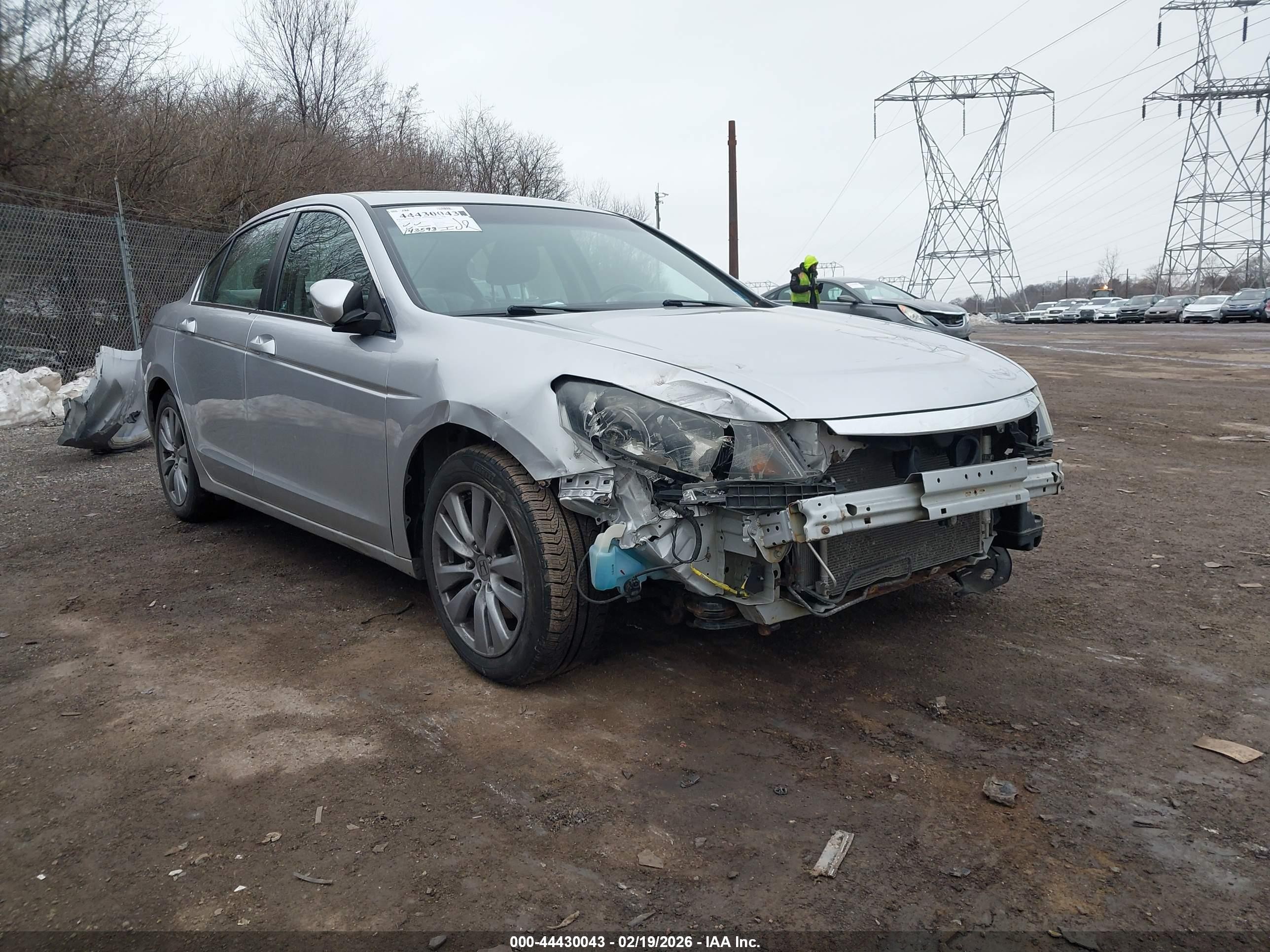 2011 Honda Accord 2.4 Ex-l Silver vin: 1HGCP2F83BA047555