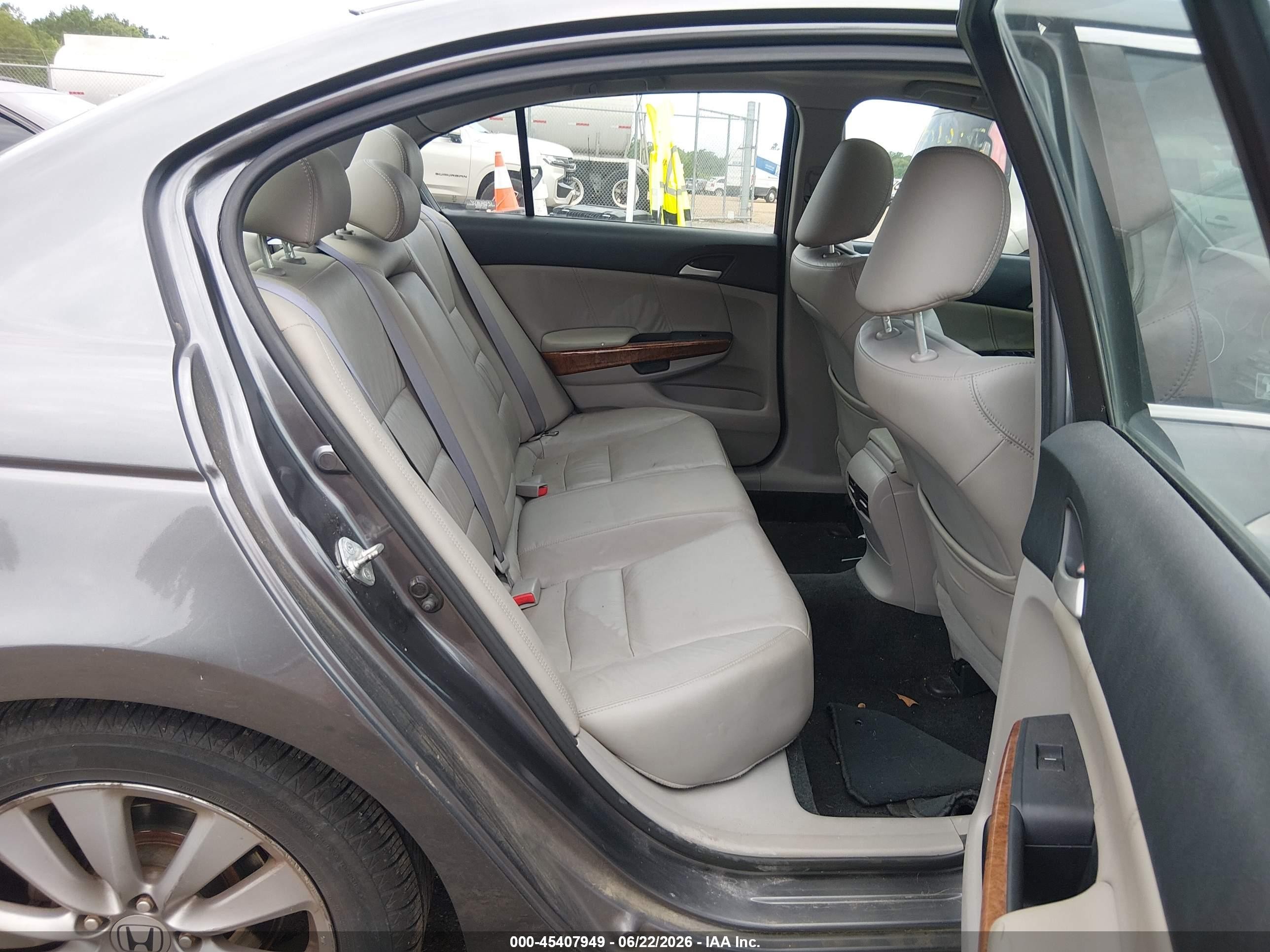 2011 Honda Accord 2.4 Ex-l Gray vin: 1HGCP2F83BA098781
