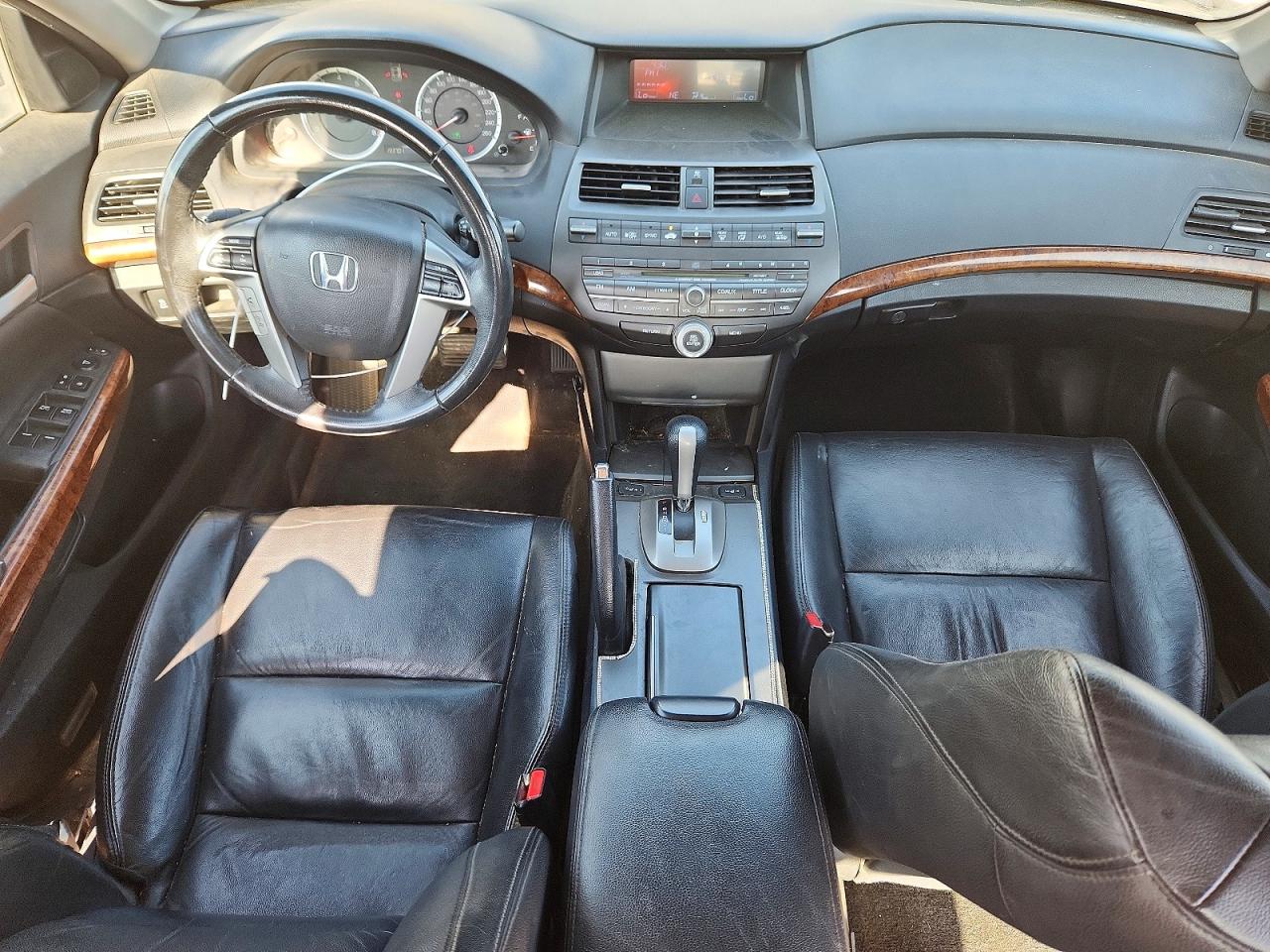 2011 Honda Accord Exl Черный vin: 1HGCP2F83BA804342