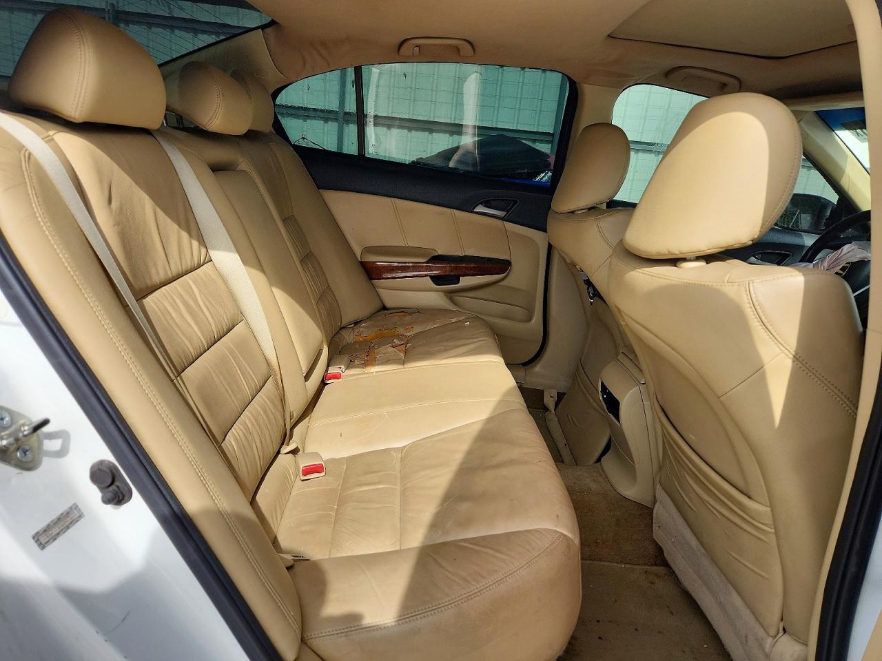 2012 Honda Accord Exl White vin: 1HGCP2F83CA029350