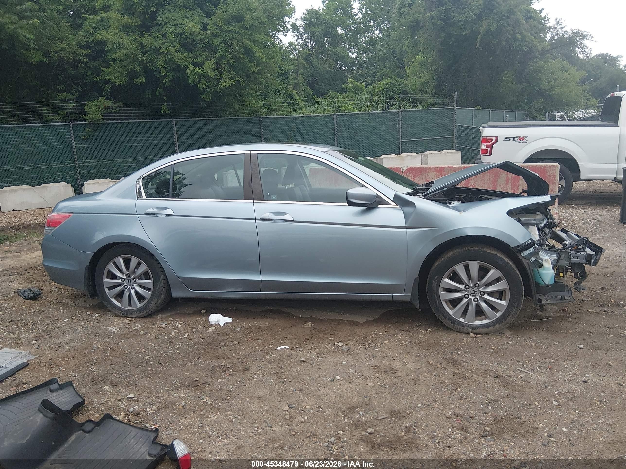2012 Honda Accord 2.4 Ex-l Blue vin: 1HGCP2F83CA083781