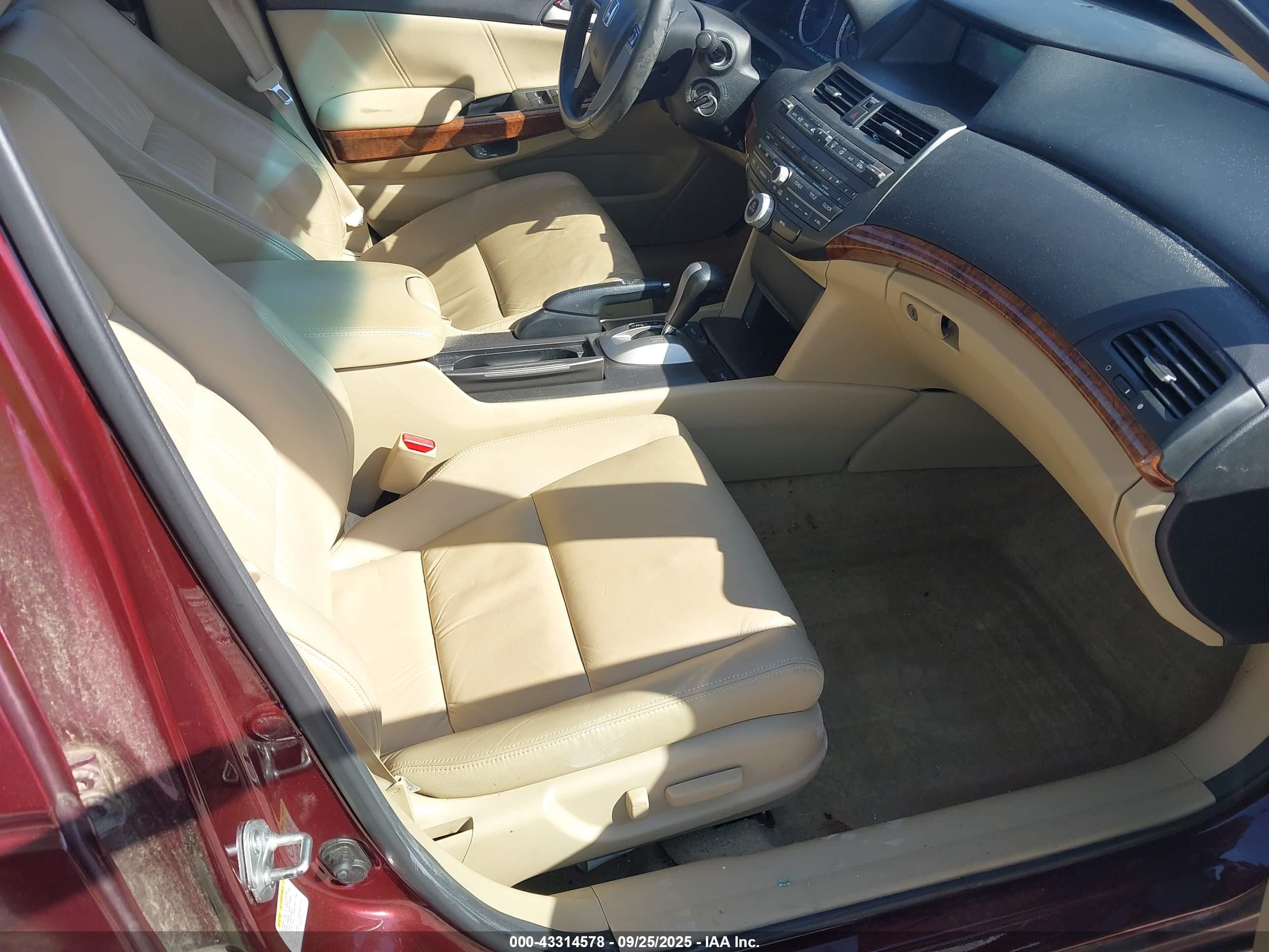 2012 Honda Accord Sdn 2.4 Ex-l/ex-l Purple vin: 1HGCP2F83CA111983