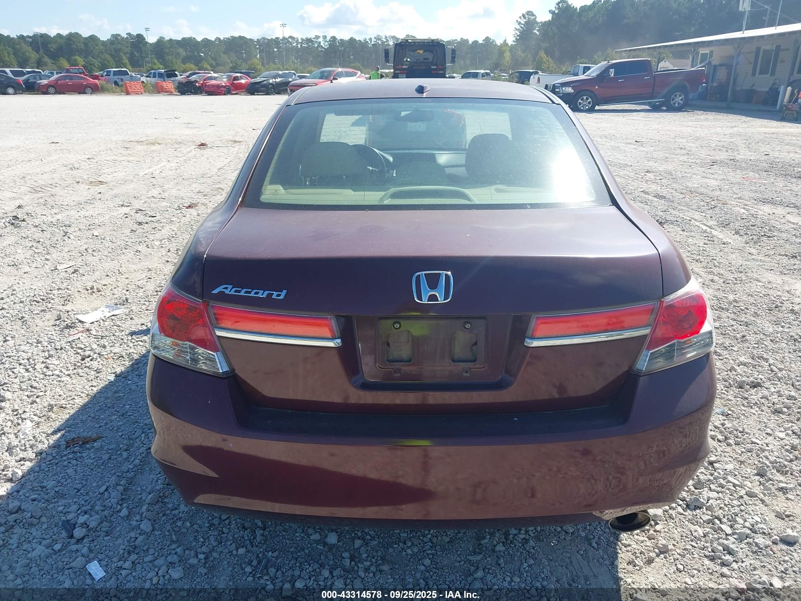2012 Honda Accord Sdn 2.4 Ex-l/ex-l Purple vin: 1HGCP2F83CA111983