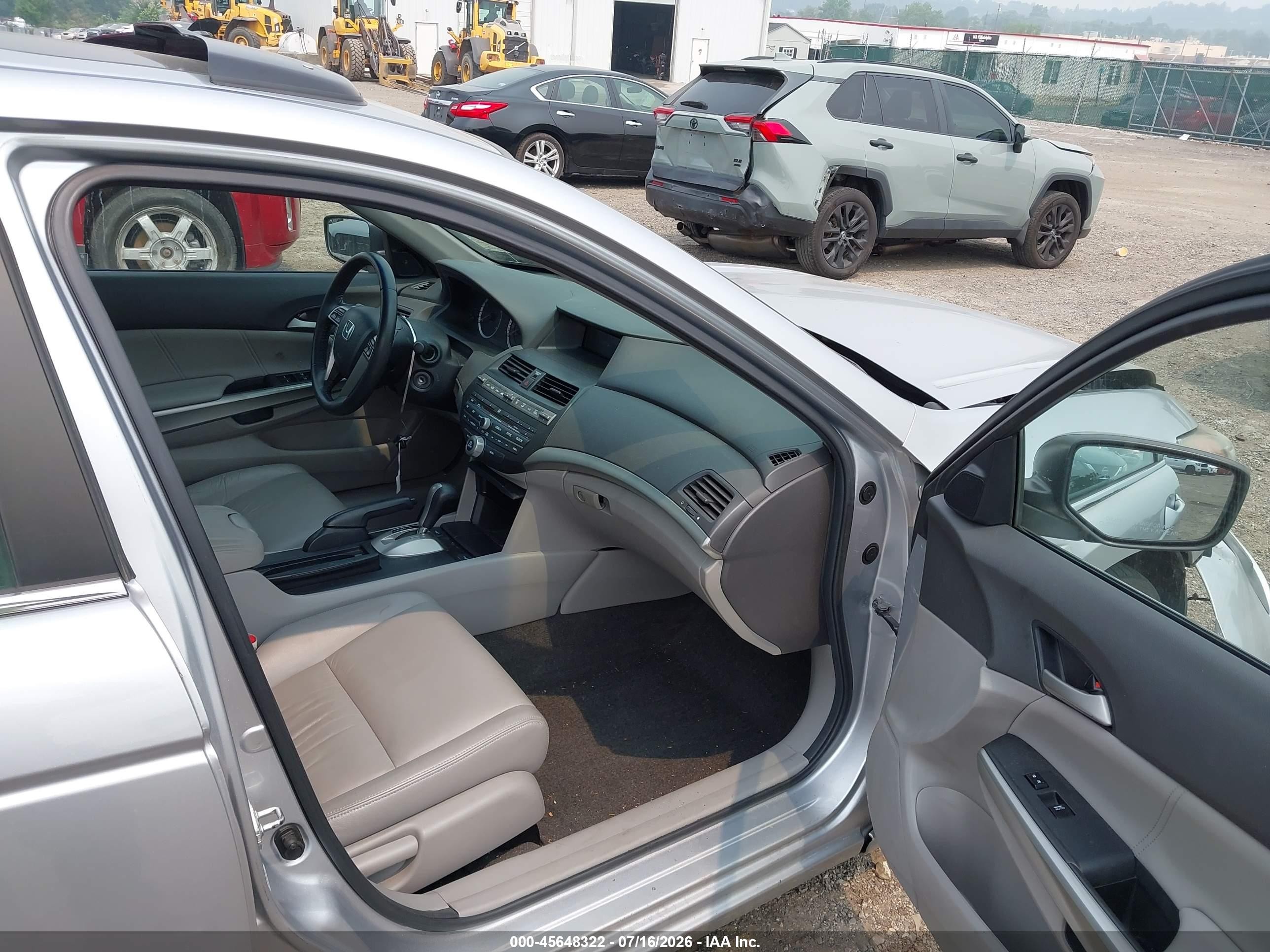 2010 Honda Accord 2.4 Ex-l Серебряный vin: 1HGCP2F84AA007001