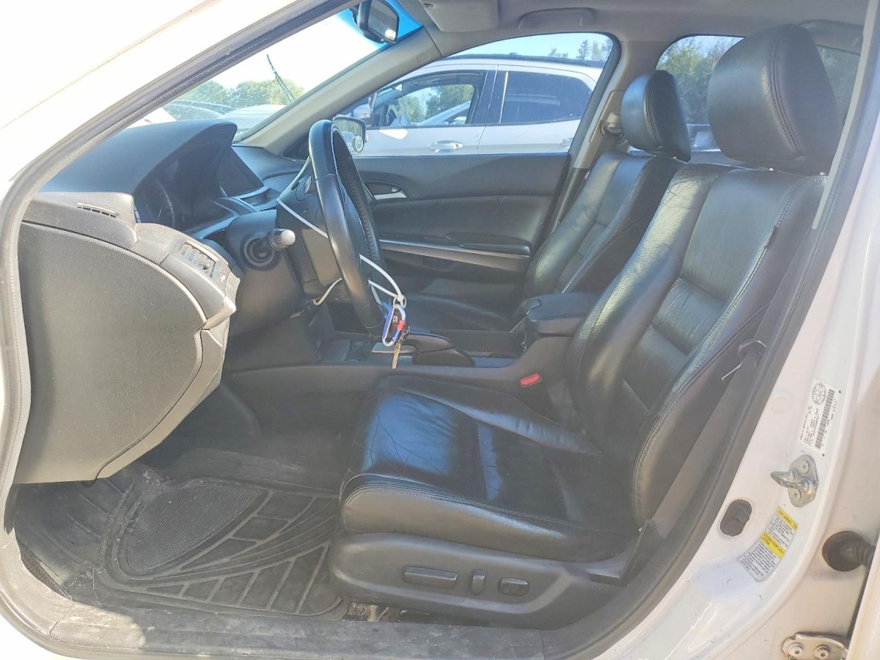 2010 Honda Accord Exl Белый vin: 1HGCP2F84AA800217