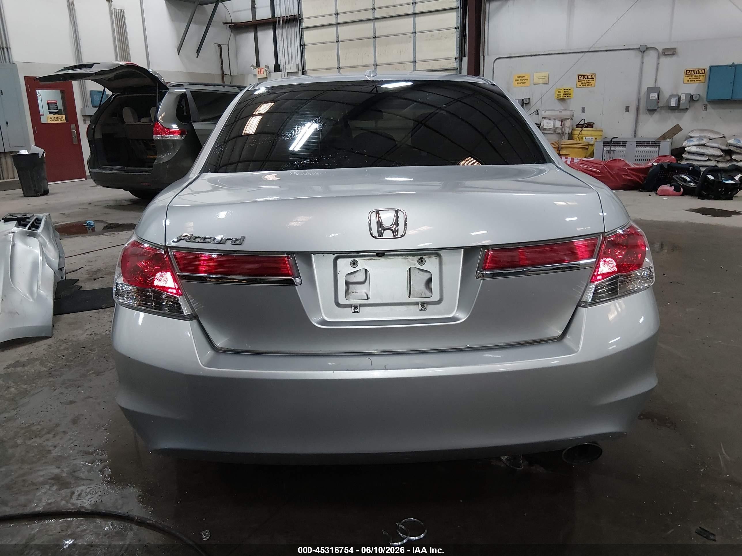 2011 Honda Accord 2.4 Ex-l Silver vin: 1HGCP2F84BA003564