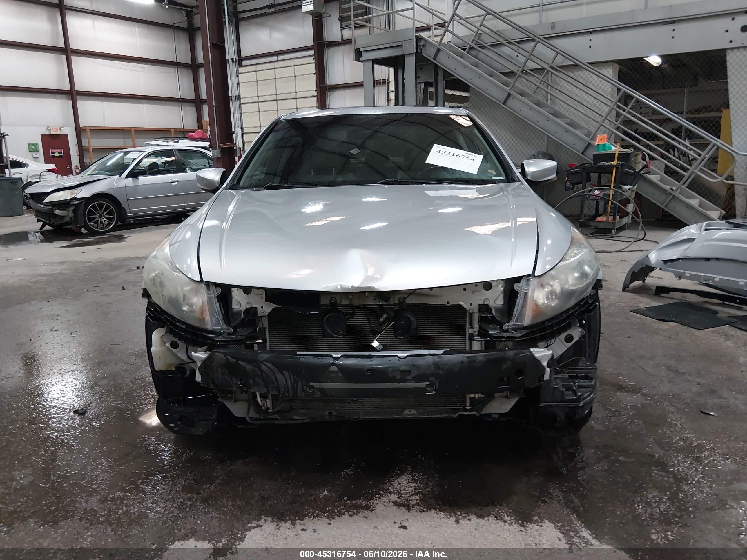 2011 Honda Accord 2.4 Ex-l Silver vin: 1HGCP2F84BA003564