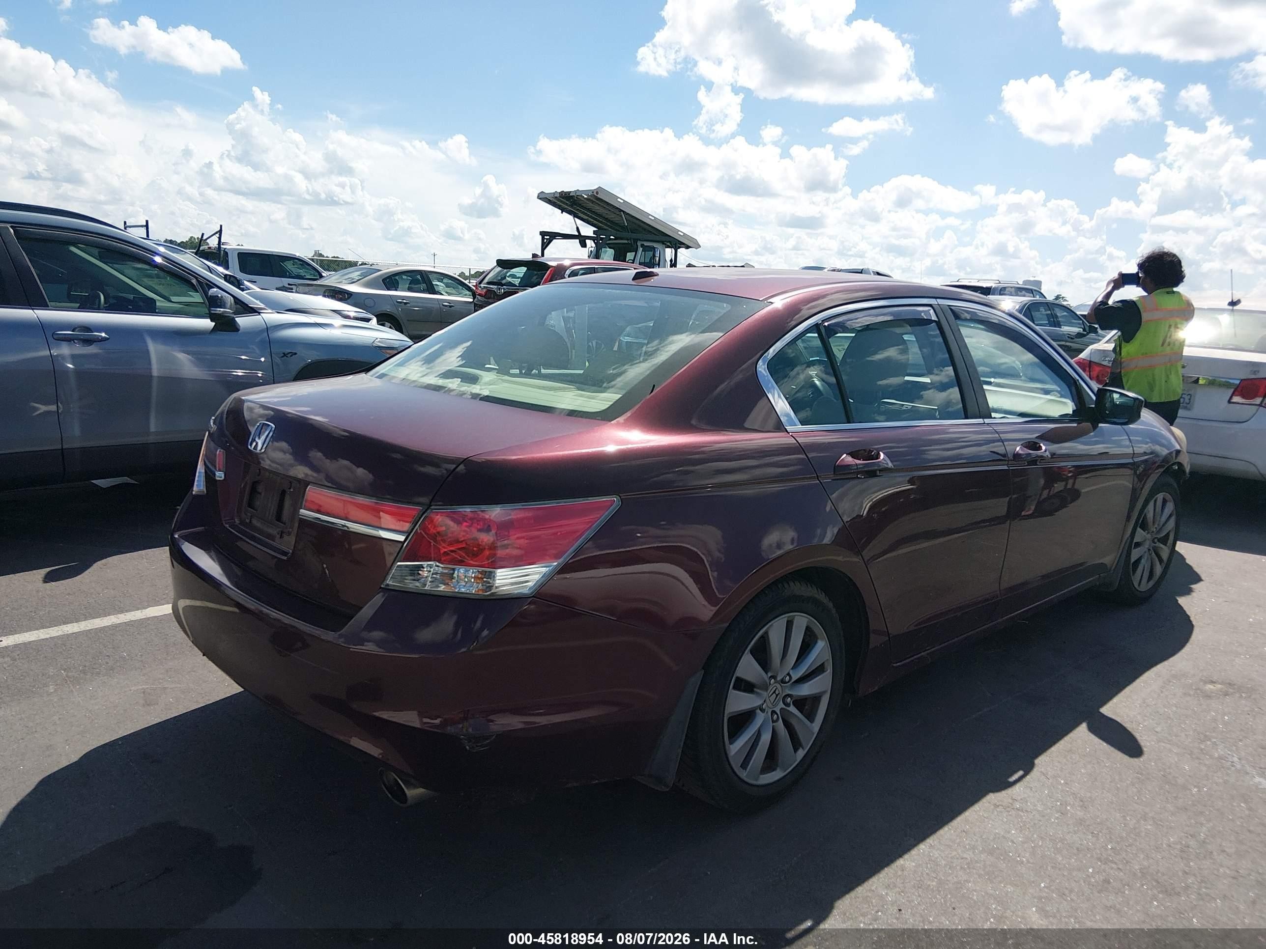 2011 Honda Accord 2.4 Ex-l Бордовый vin: 1HGCP2F84BA009350