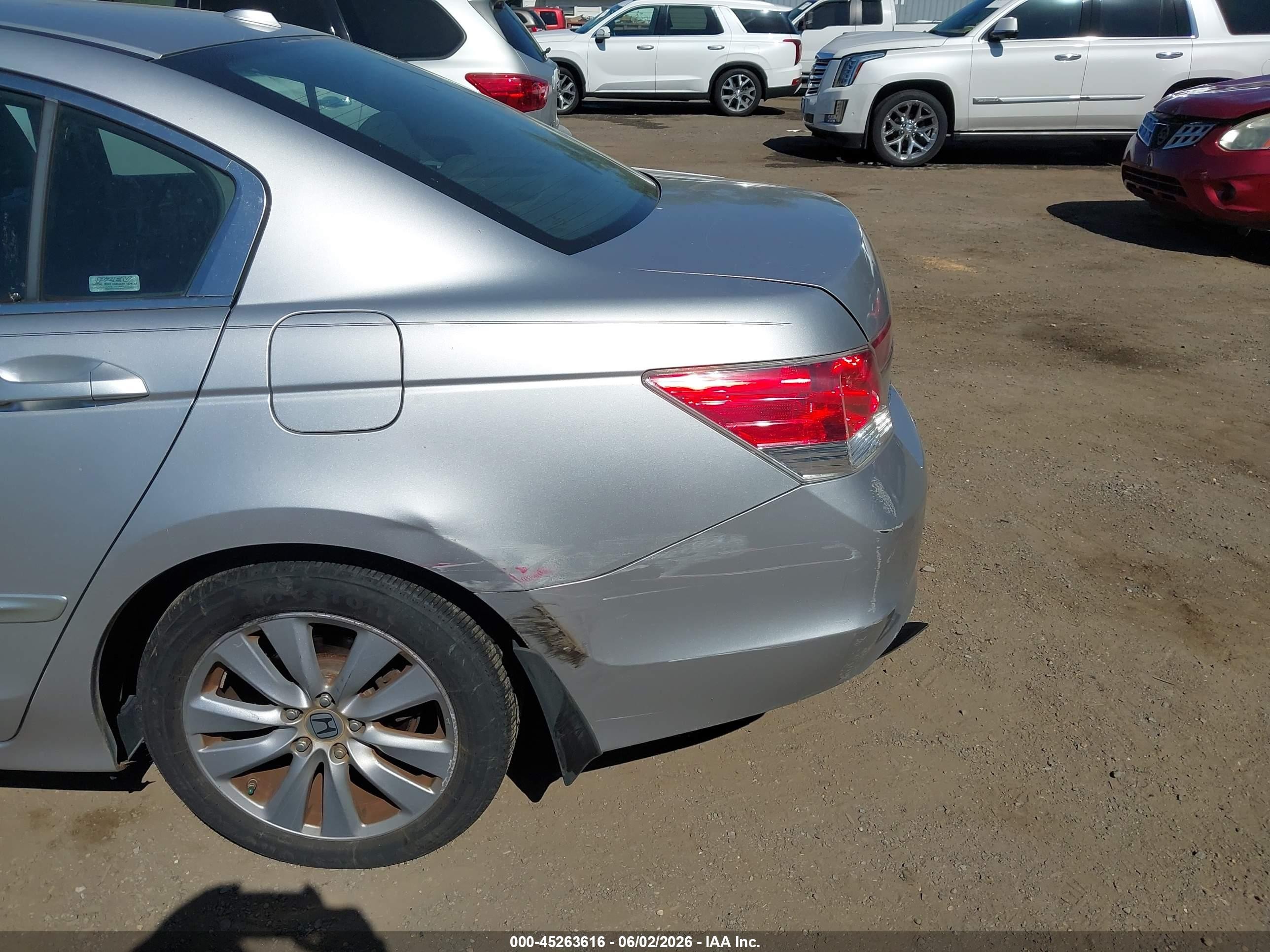 2011 Honda Accord 2.4 Ex-l Silver vin: 1HGCP2F84BA038105