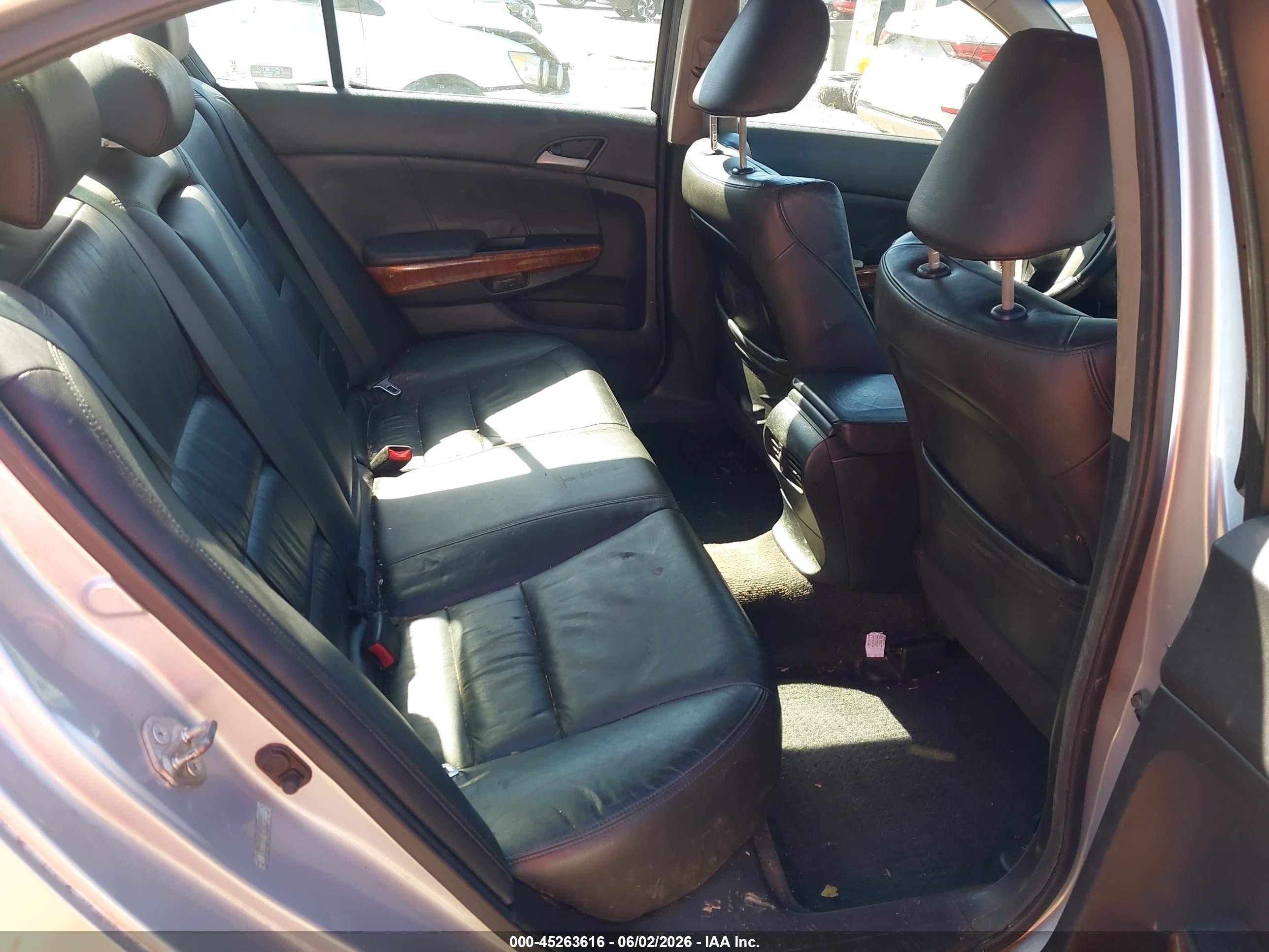 2011 Honda Accord 2.4 Ex-l Silver vin: 1HGCP2F84BA038105