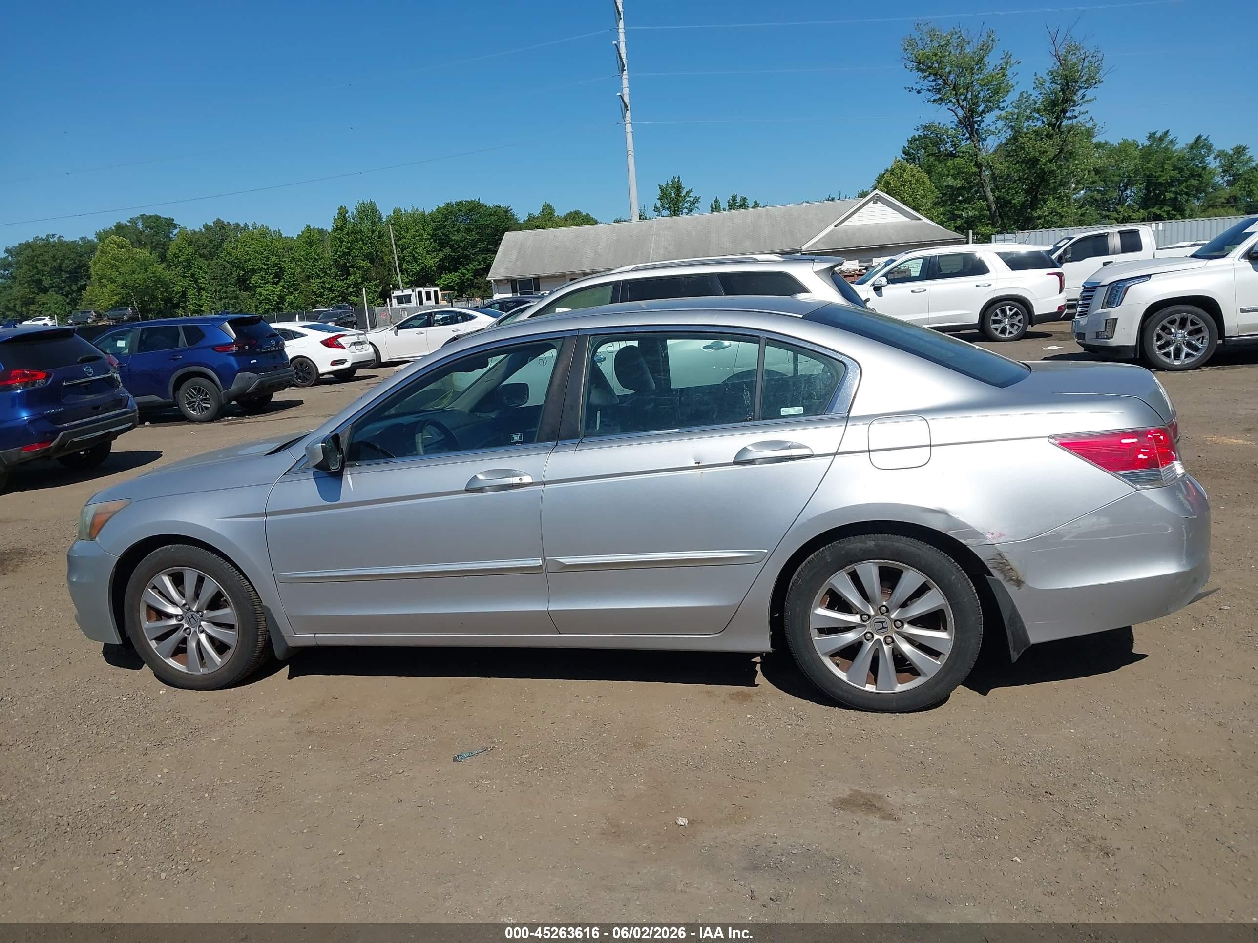 2011 Honda Accord 2.4 Ex-l Silver vin: 1HGCP2F84BA038105