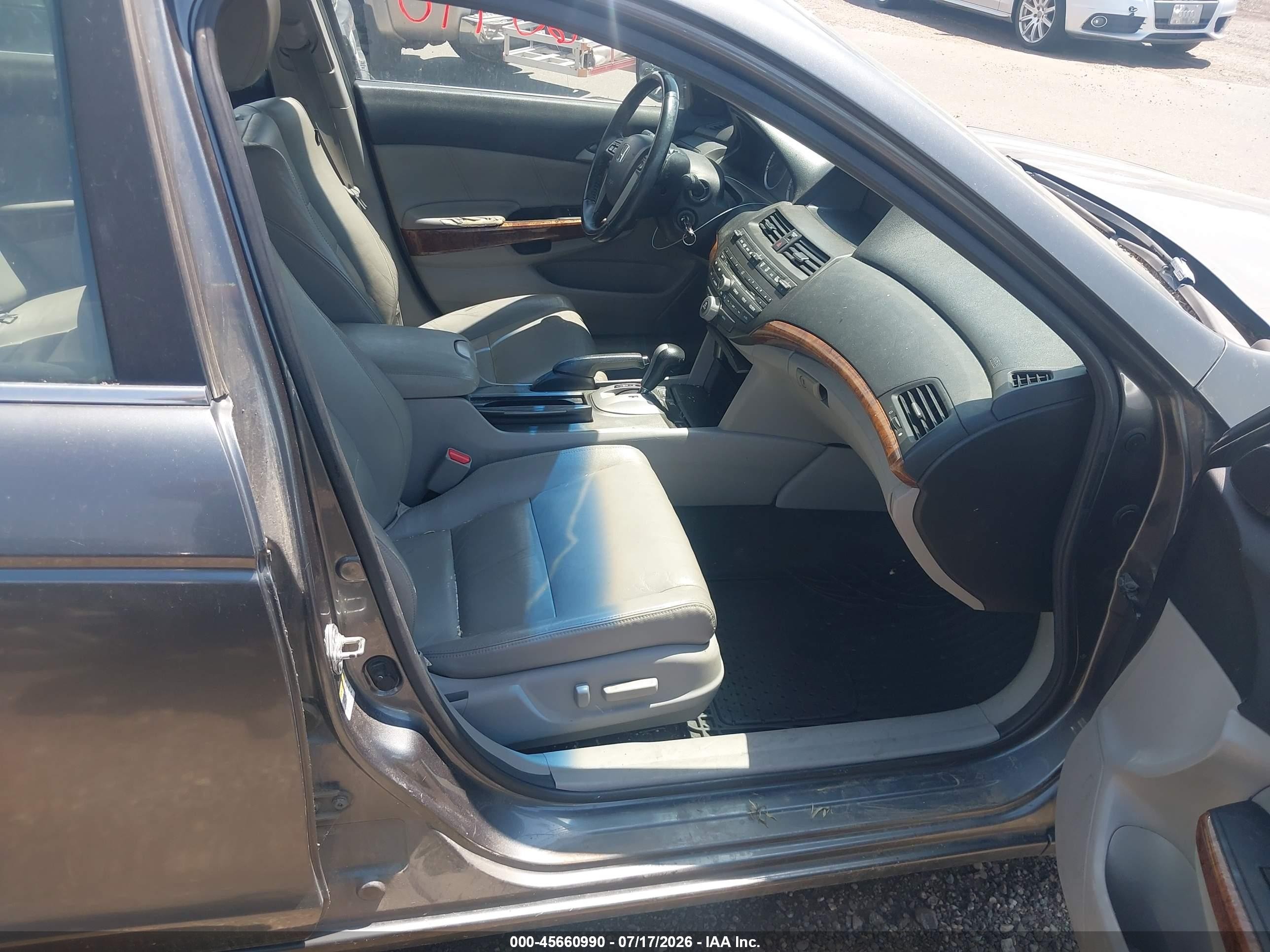 2011 Honda Accord 2.4 Ex-l Серый vin: 1HGCP2F84BA080144