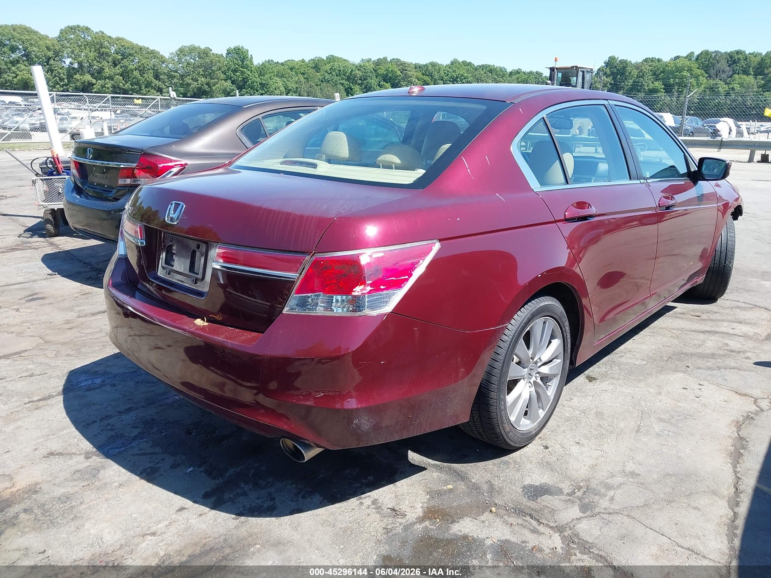 2011 Honda Accord 2.4 Ex-l Burgundy vin: 1HGCP2F84BA131609