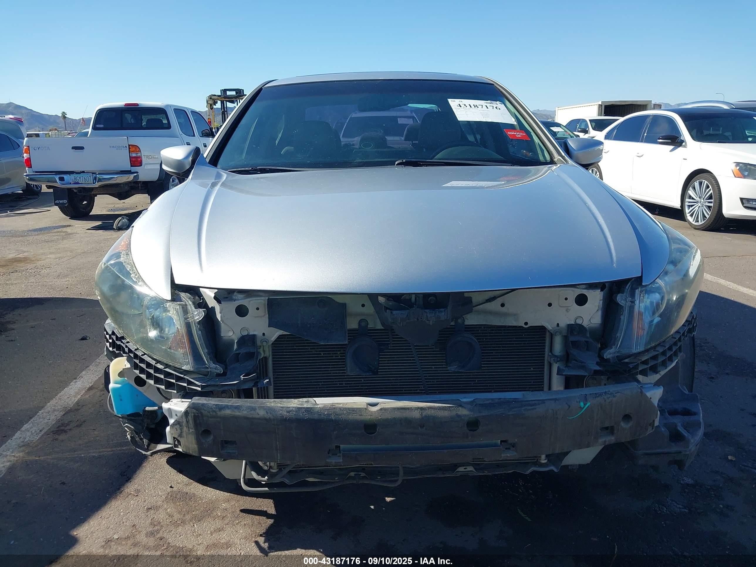 2012 Honda Accord Sdn 2.4 Ex-l/ex-l Серебряный vin: 1HGCP2F84CA037554