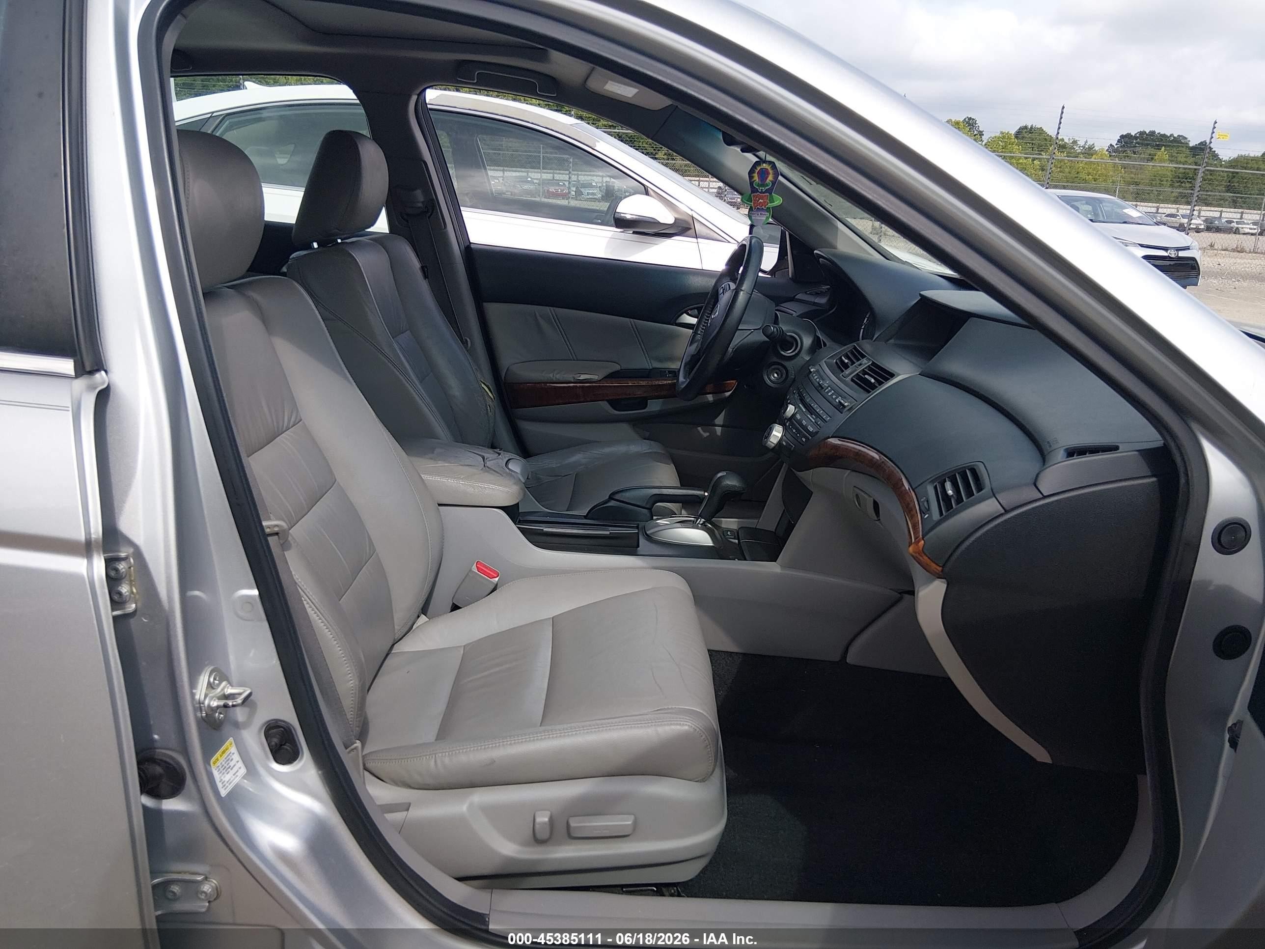 2012 Honda Accord 2.4 Ex-l Silver vin: 1HGCP2F84CA137783