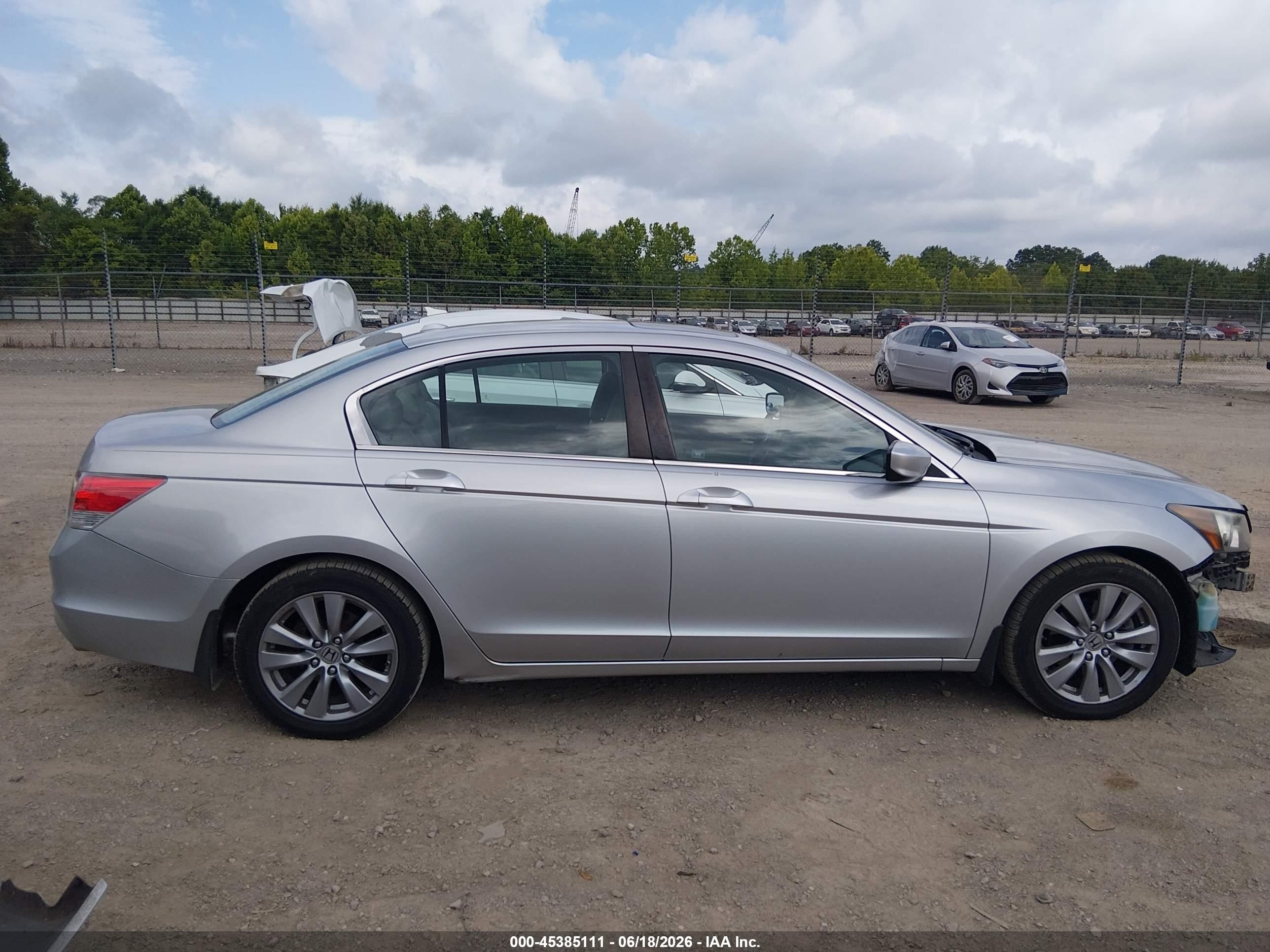2012 Honda Accord 2.4 Ex-l Silver vin: 1HGCP2F84CA137783