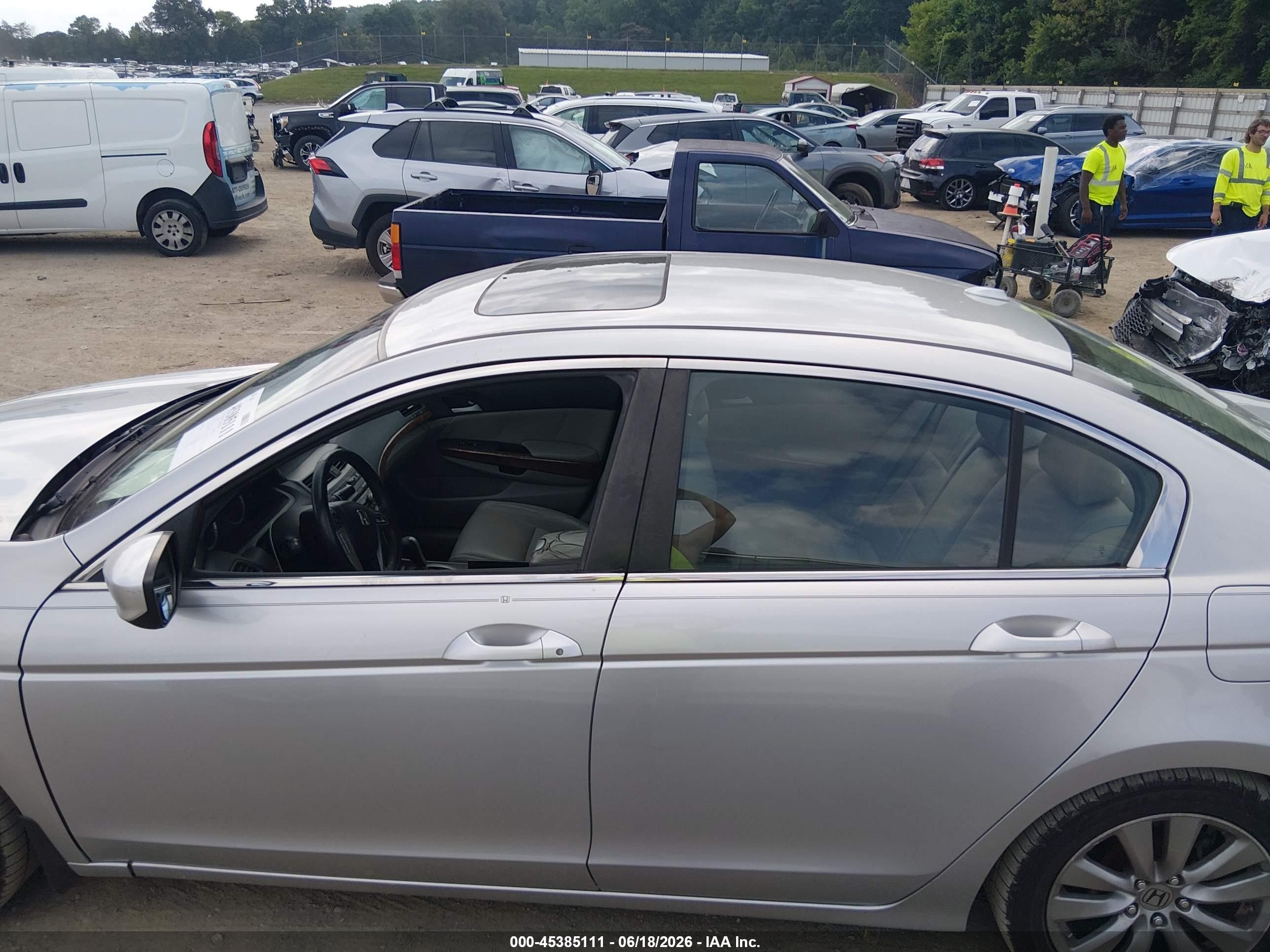 2012 Honda Accord 2.4 Ex-l Silver vin: 1HGCP2F84CA137783