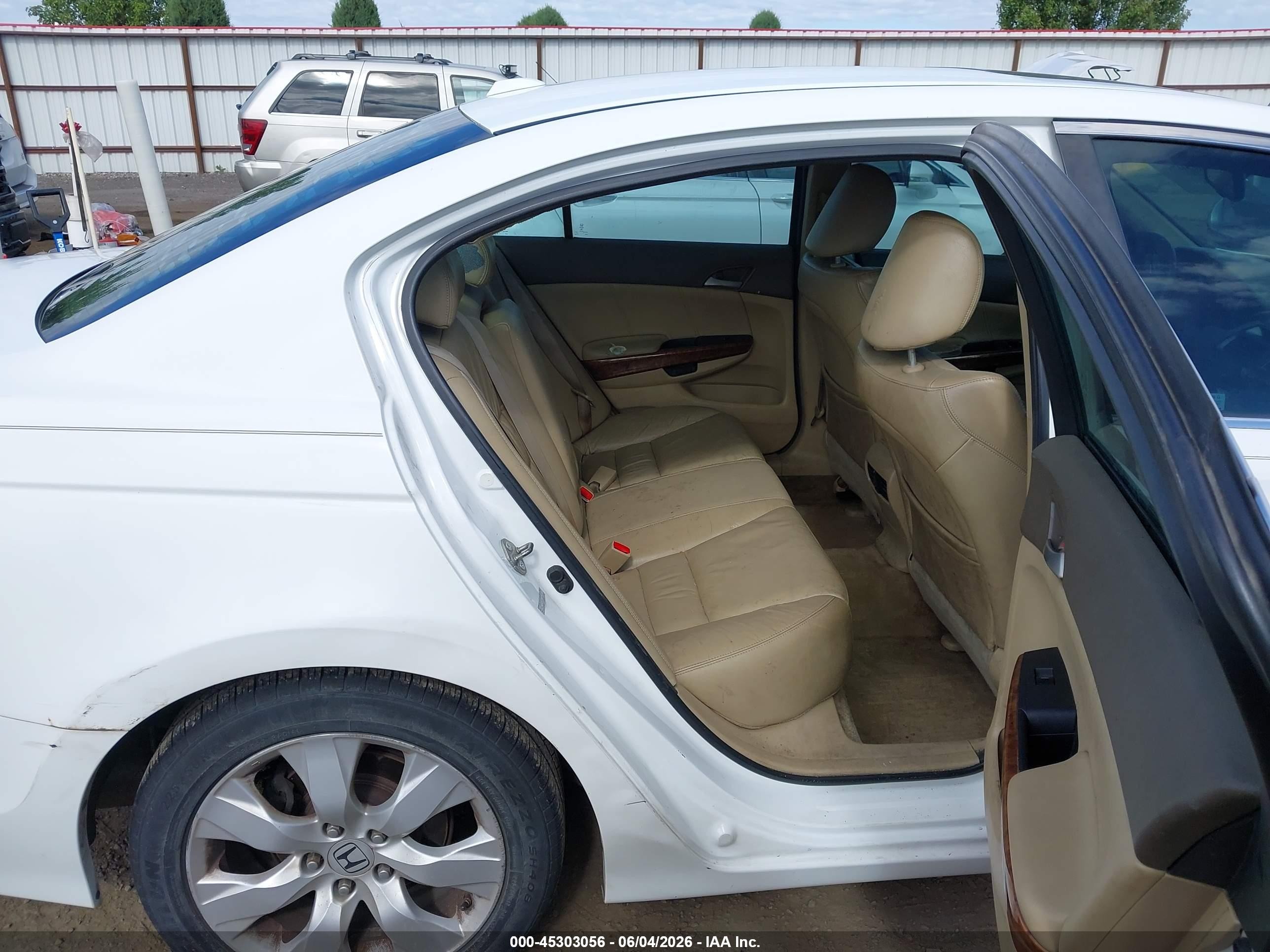 2010 Honda Accord 2.4 Ex-l White vin: 1HGCP2F85AA156047
