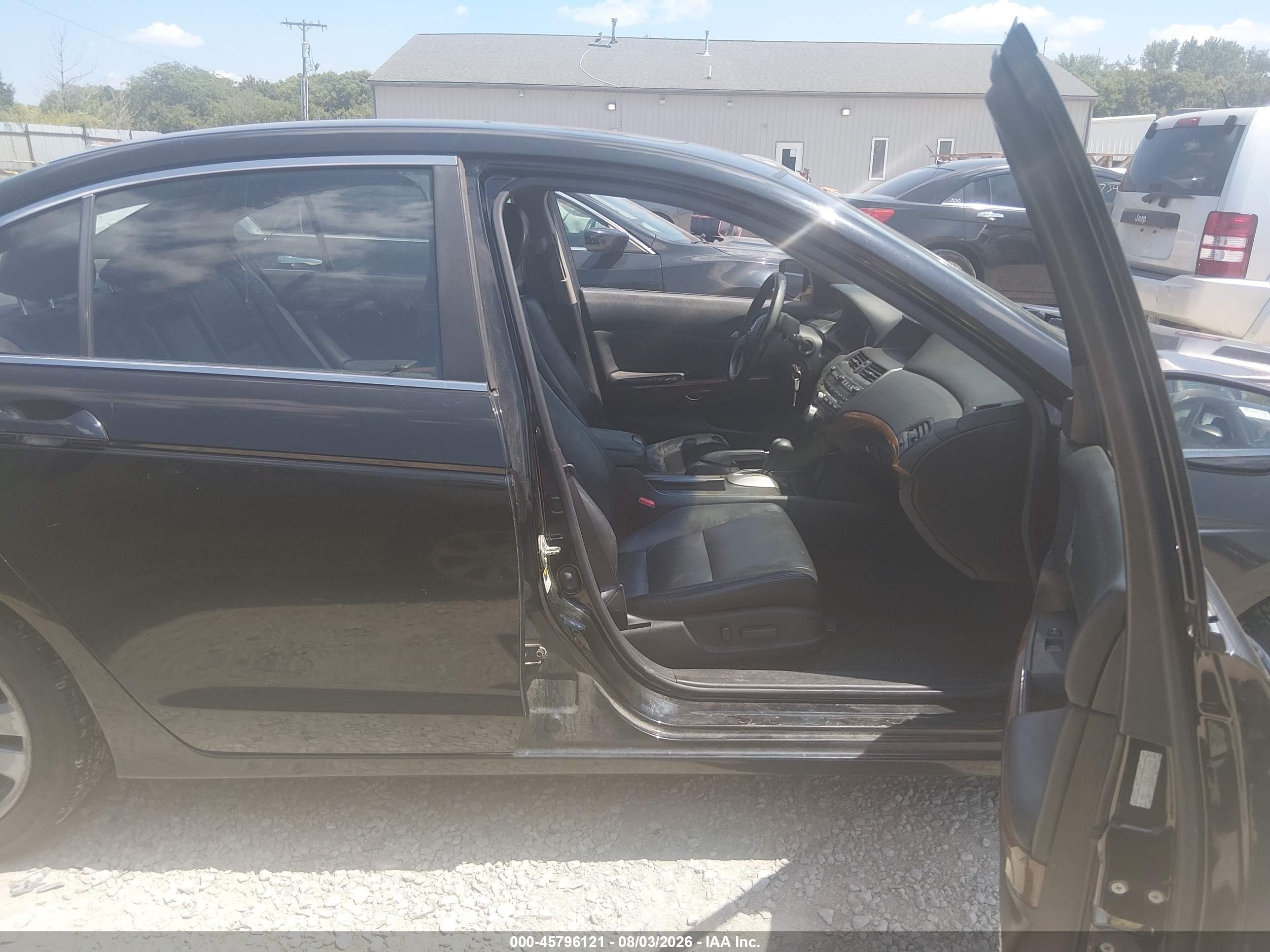 2011 Honda Accord 2.4 Ex-l Черный vin: 1HGCP2F85BA011804