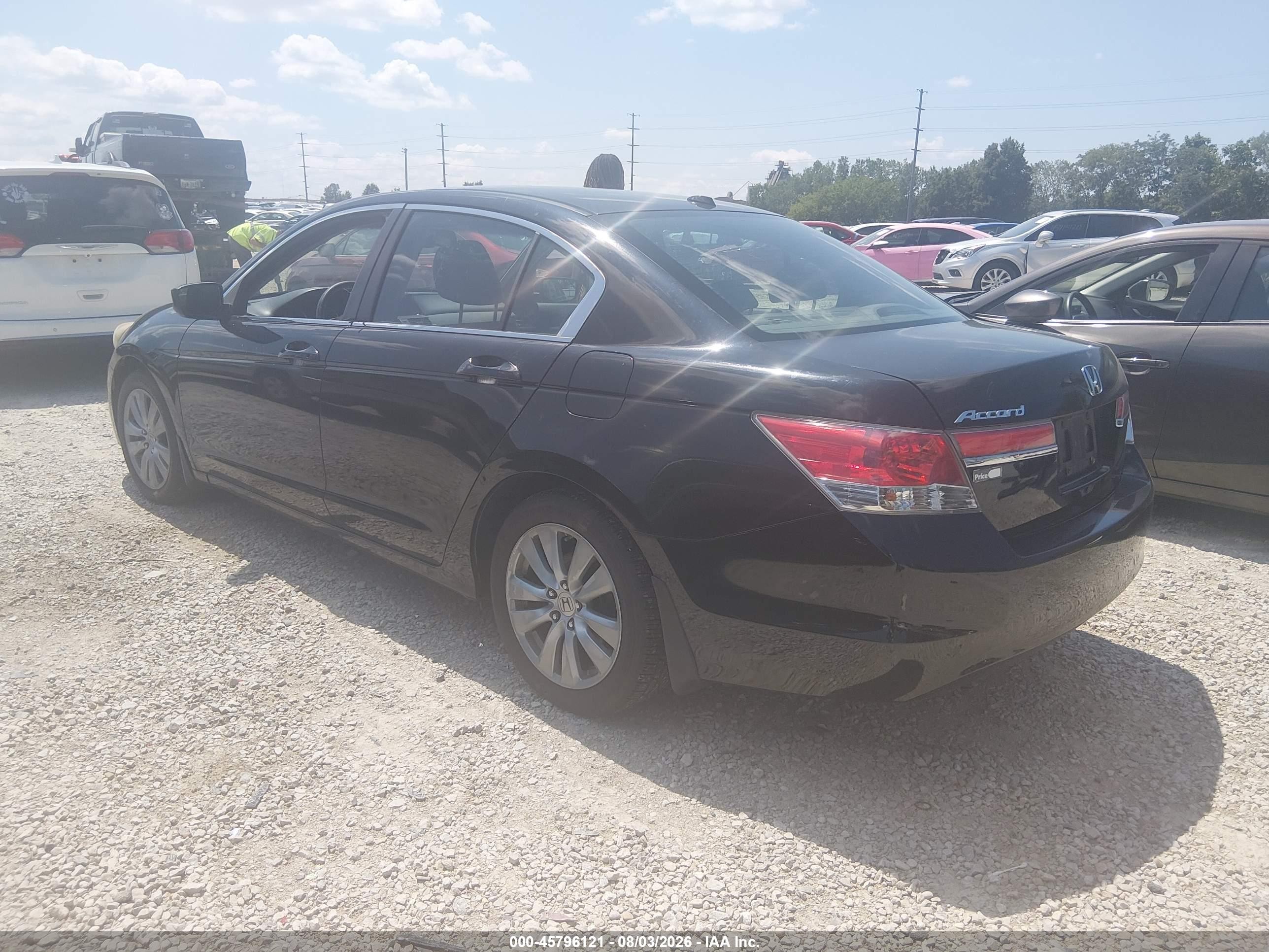 2011 Honda Accord 2.4 Ex-l Черный vin: 1HGCP2F85BA011804