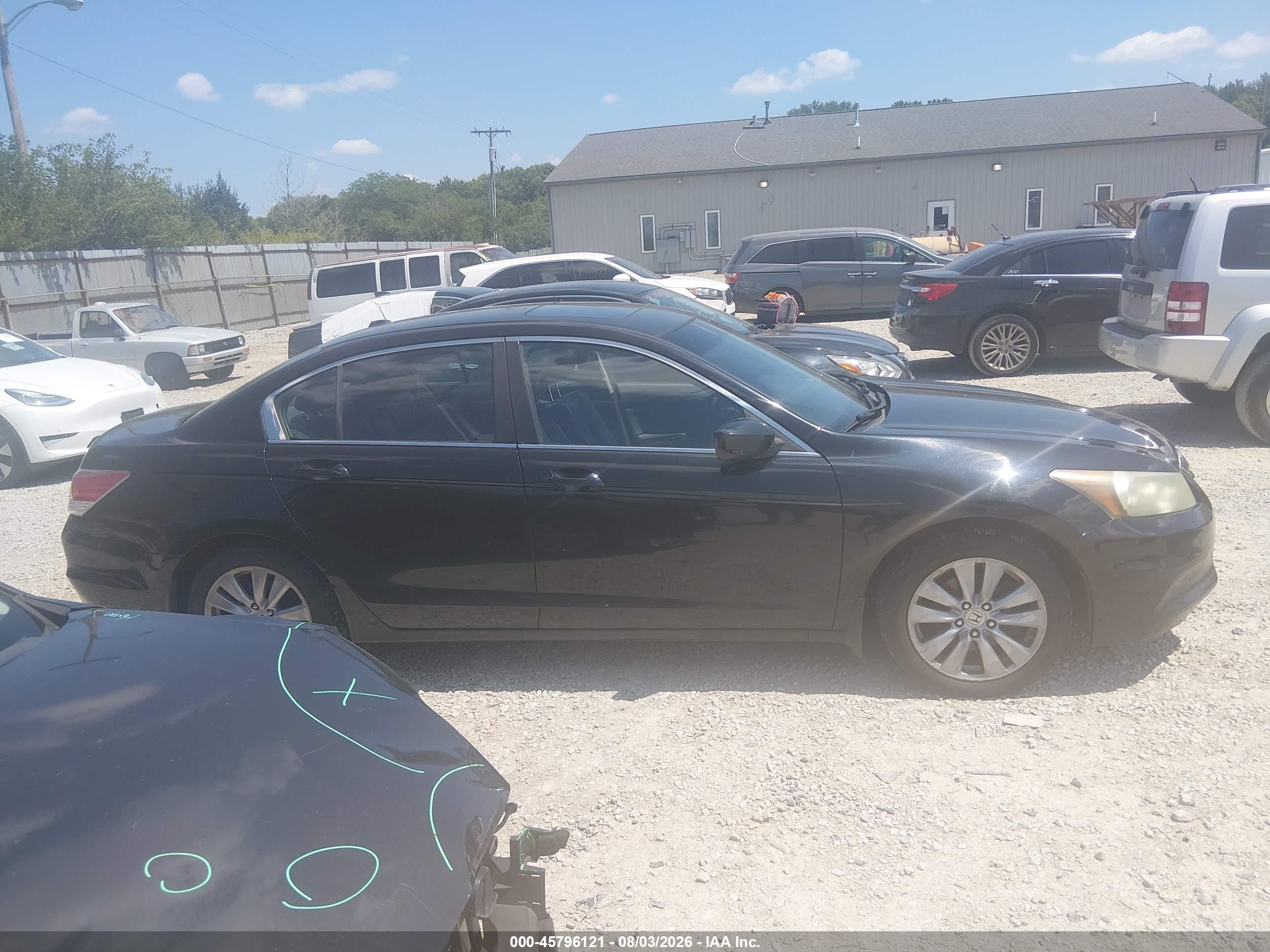 2011 Honda Accord 2.4 Ex-l Черный vin: 1HGCP2F85BA011804