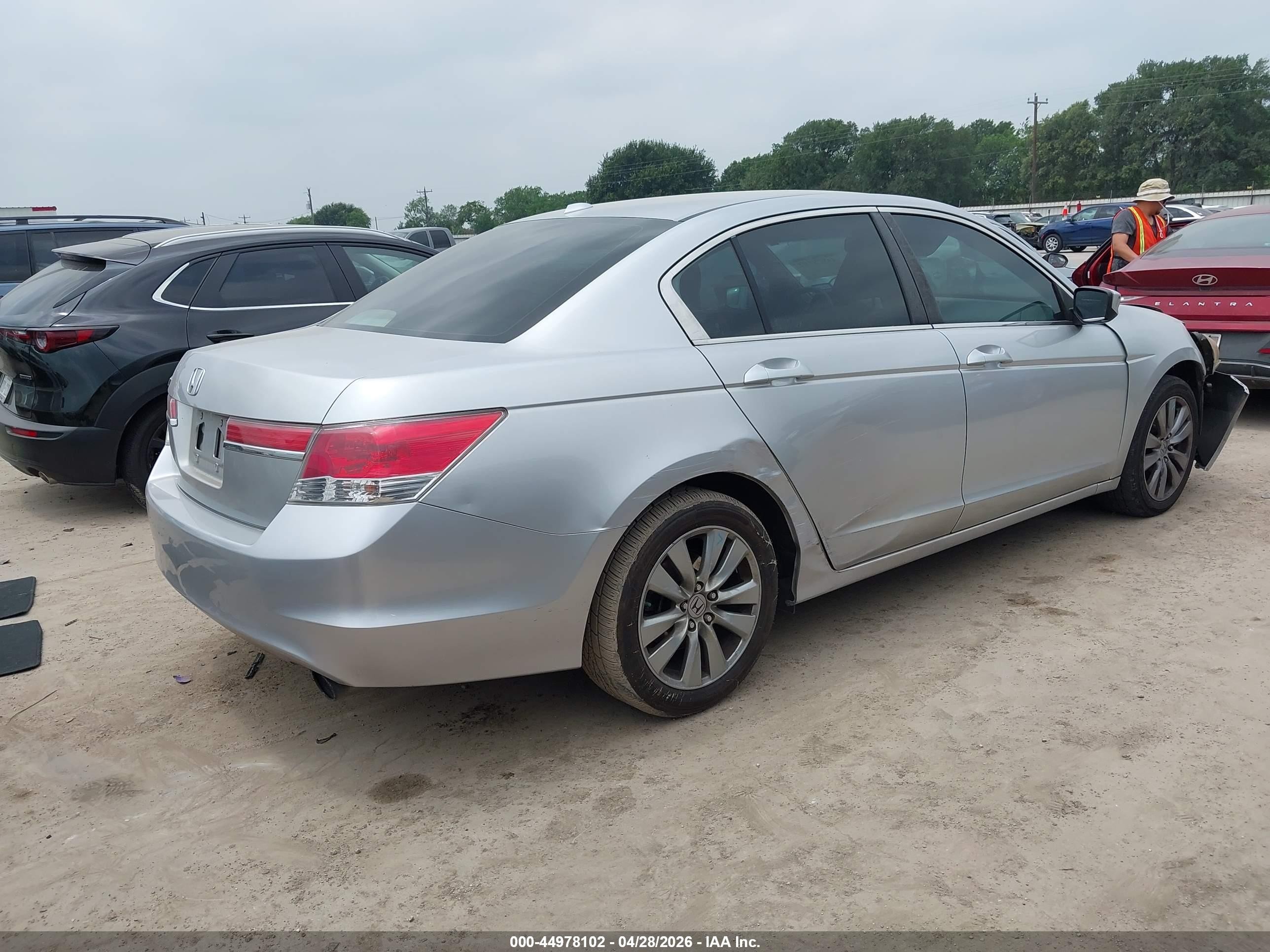 2011 Honda Accord 2.4 Ex-l Silver vin: 1HGCP2F85BA019434