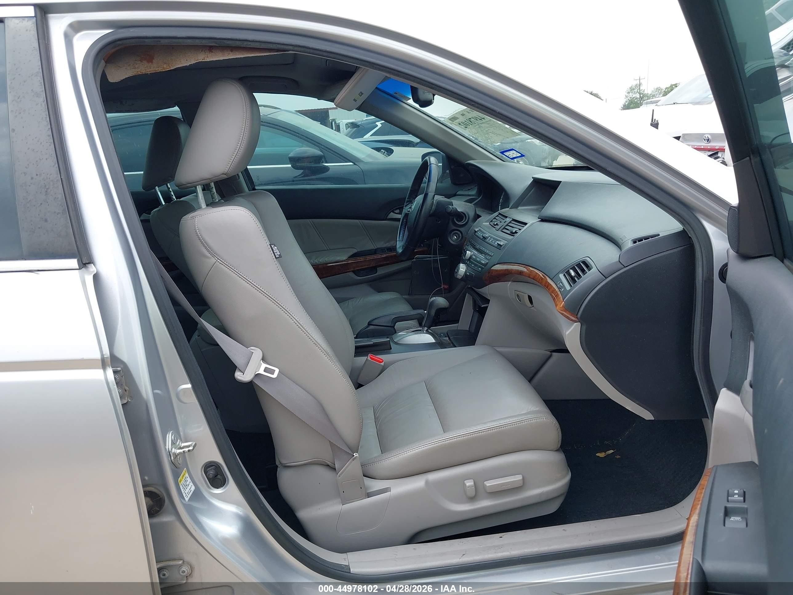 2011 Honda Accord 2.4 Ex-l Silver vin: 1HGCP2F85BA019434