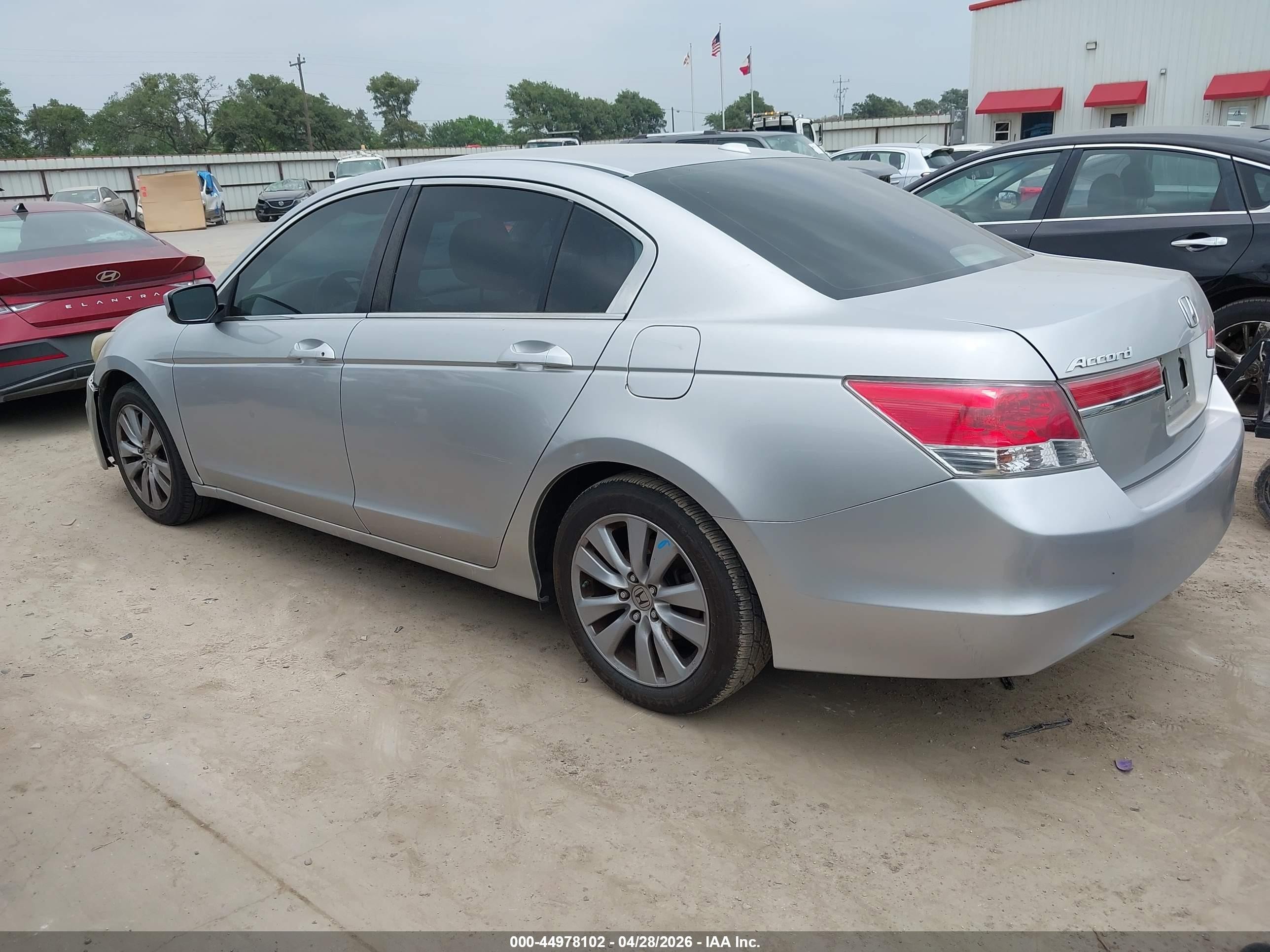 2011 Honda Accord 2.4 Ex-l Silver vin: 1HGCP2F85BA019434
