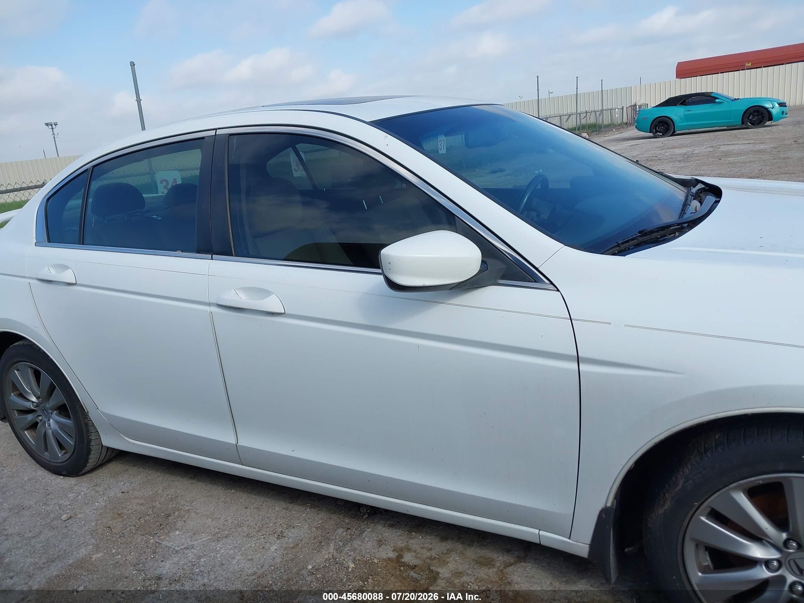 2011 Honda Accord 2.4 Ex-l White vin: 1HGCP2F85BA101986