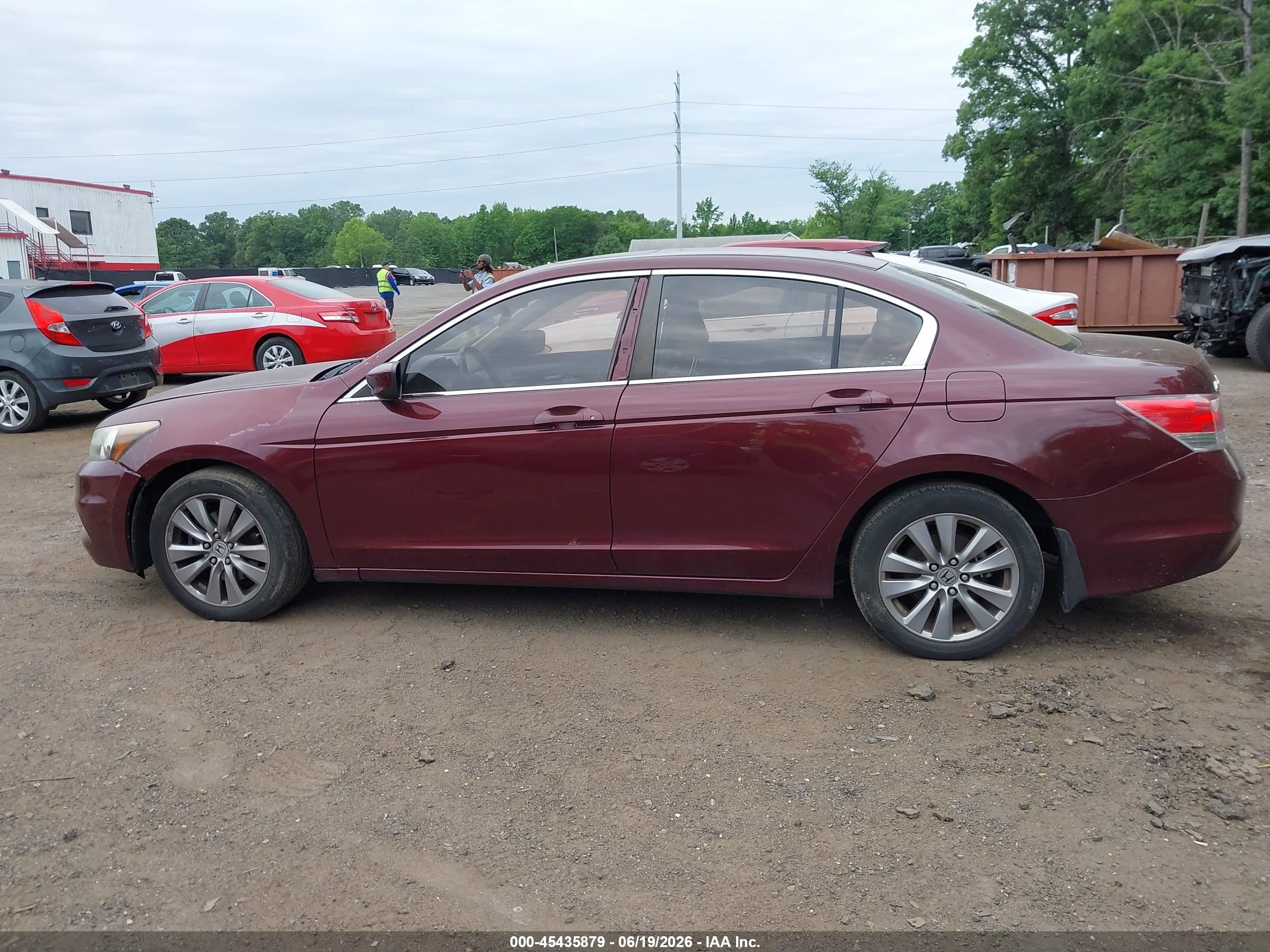 2011 Honda Accord 2.4 Ex-l Burgundy vin: 1HGCP2F85BA150783