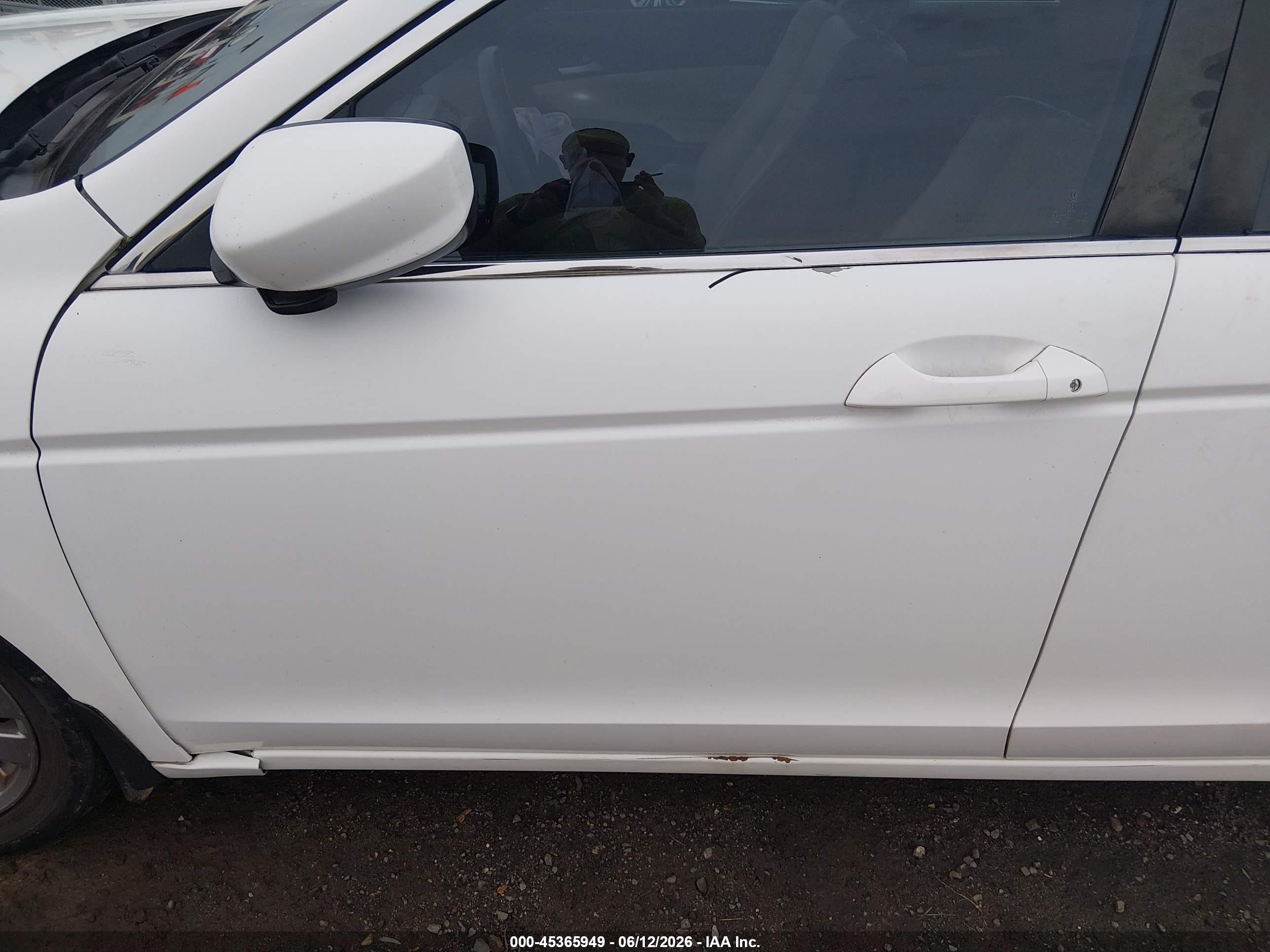 2012 Honda Accord 2.4 Ex-l White vin: 1HGCP2F85CA218372