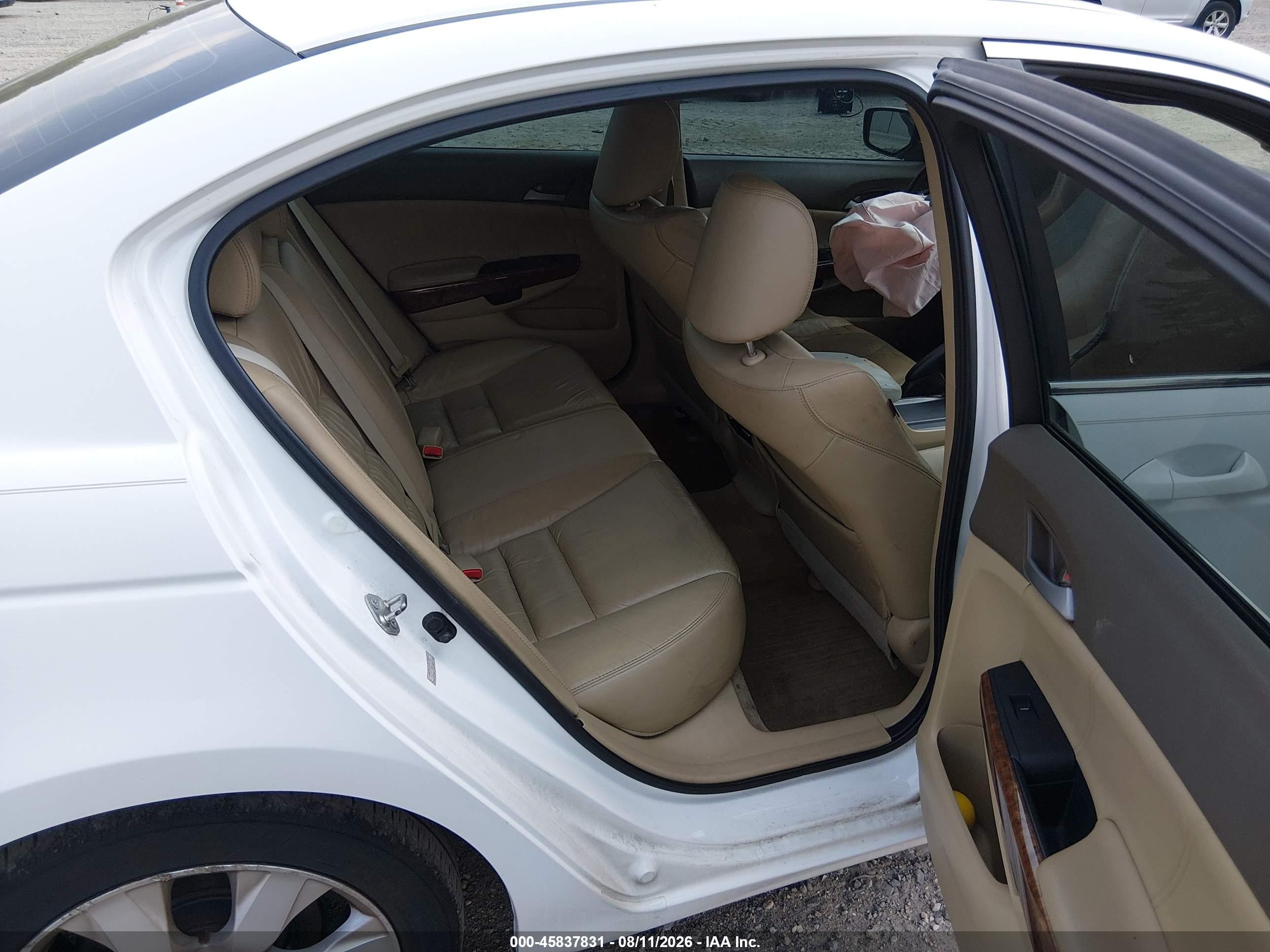 2010 Honda Accord 2.4 Ex-l White vin: 1HGCP2F86AA009381