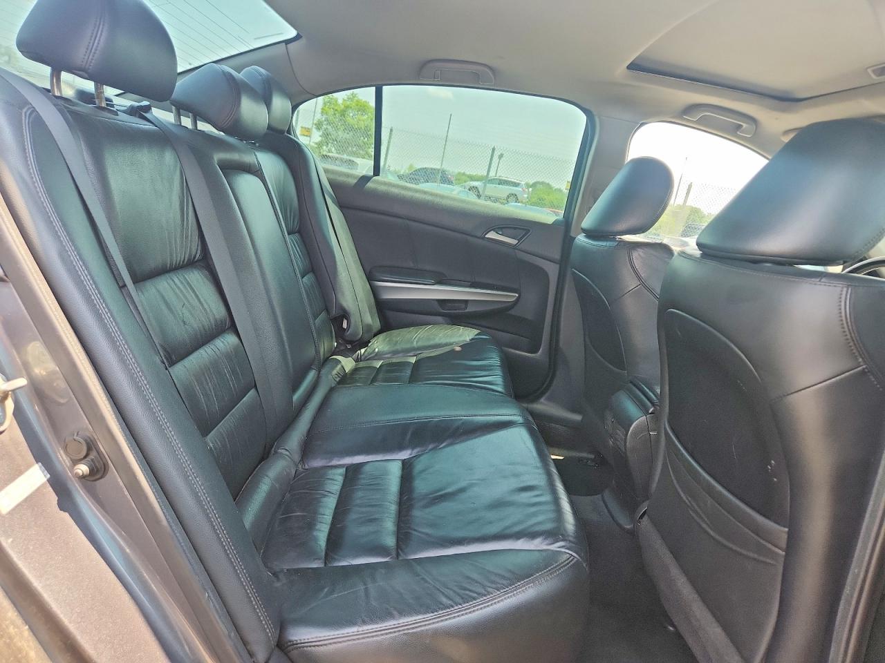 2010 Honda Accord Gray vin: 1HGCP2F86AA072576