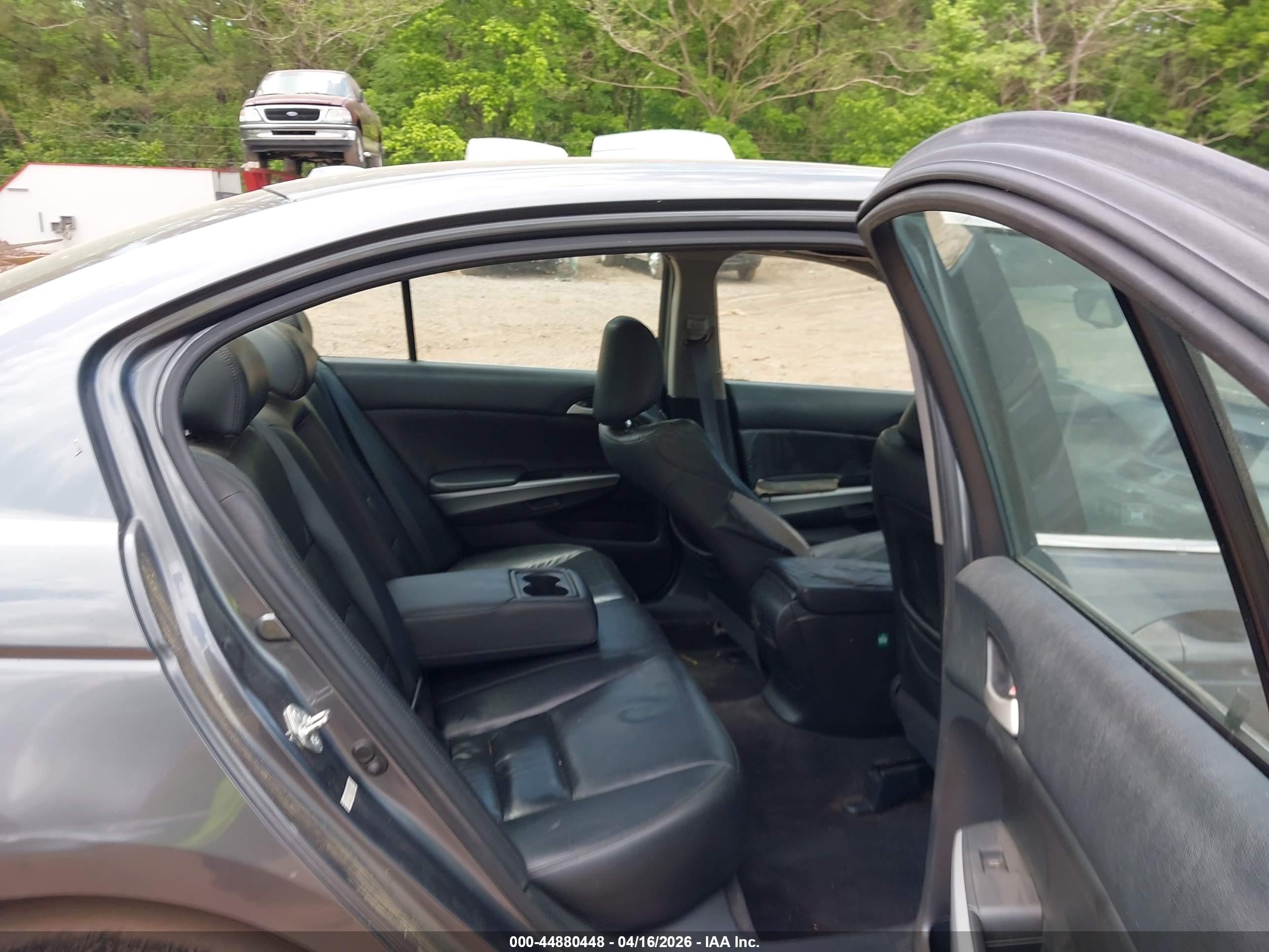 2010 Honda Accord 2.4 Ex-l Серый vin: 1HGCP2F86AA072609