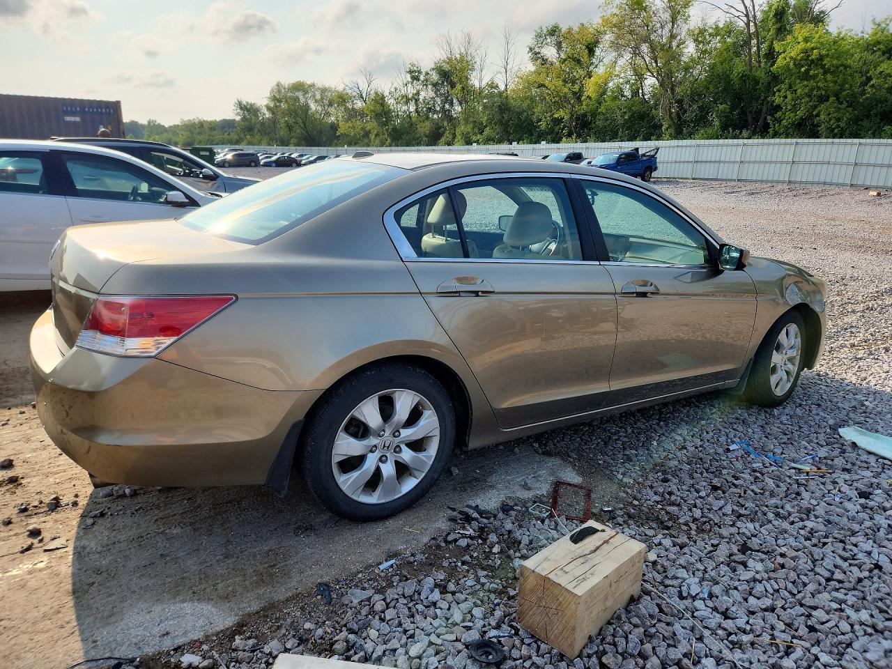 2010 Honda Accord Exl Gold vin: 1HGCP2F86AA088681