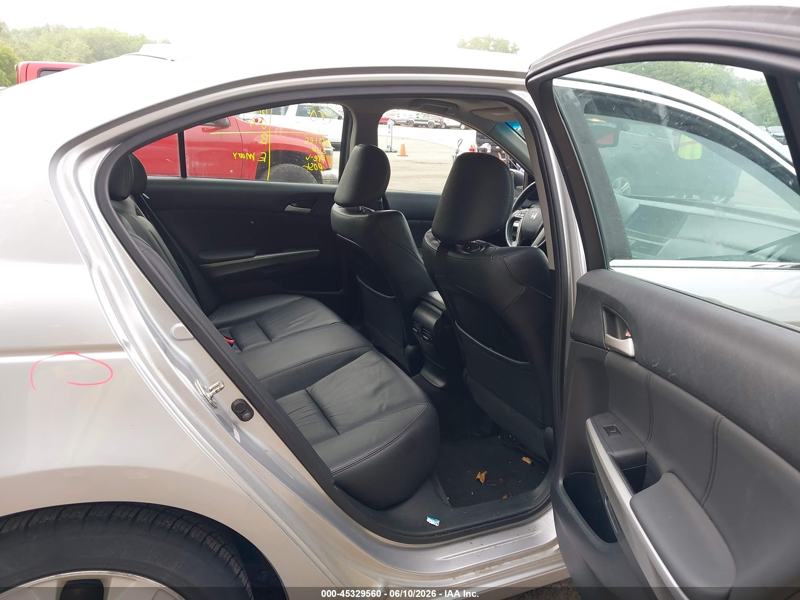 2010 Honda Accord 2.4 Ex-l Silver vin: 1HGCP2F86AA104412