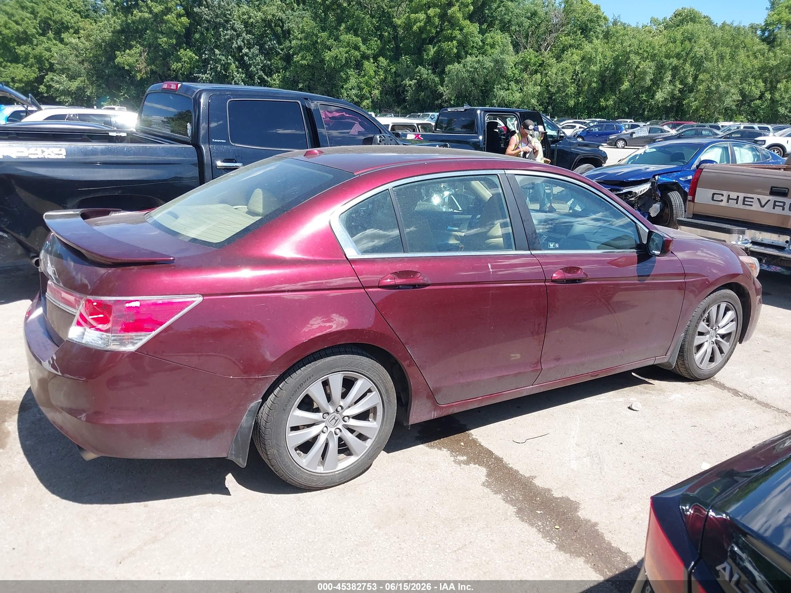 2011 Honda Accord 2.4 Ex-l Red vin: 1HGCP2F86BA024206