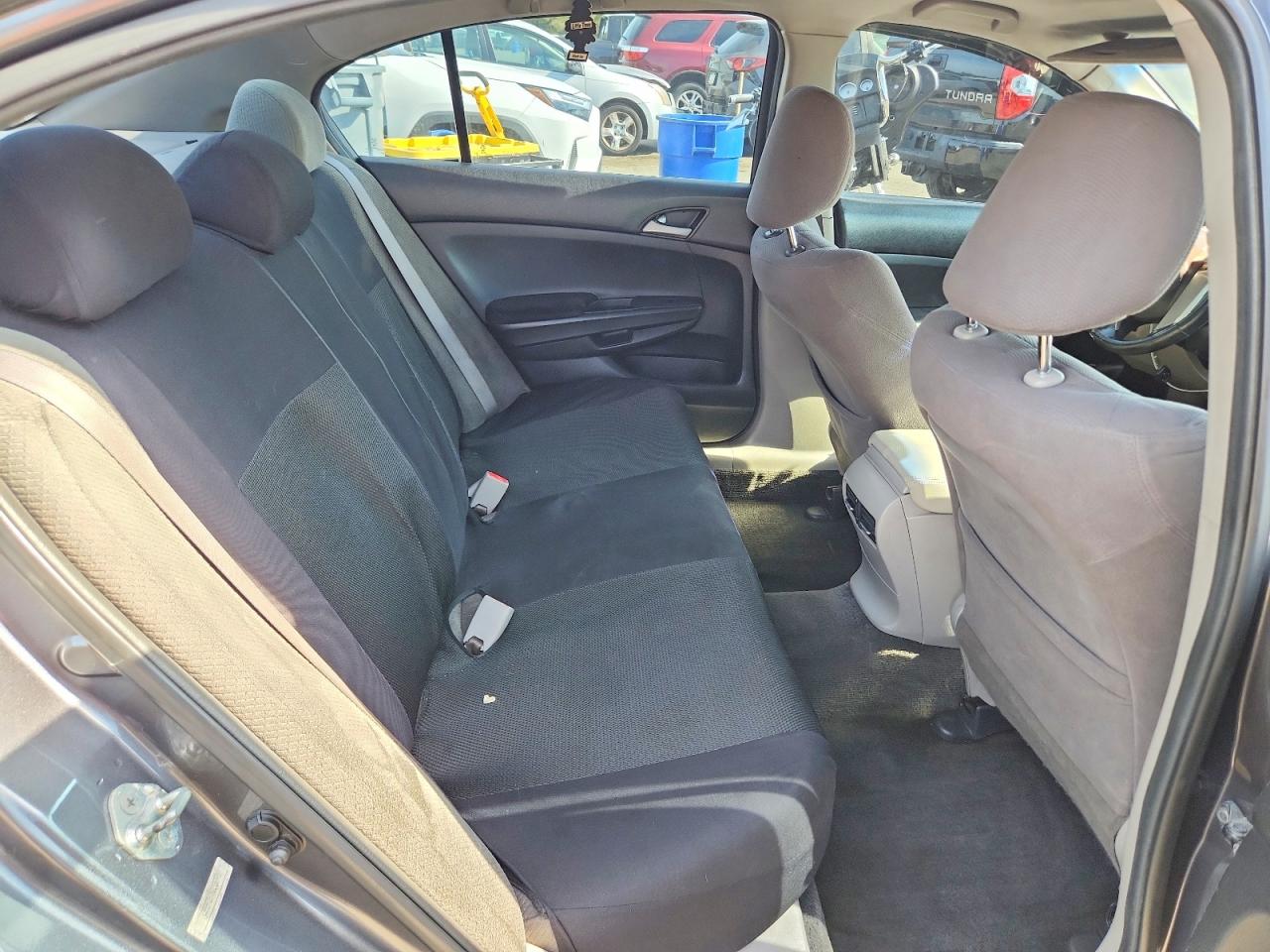 2011 Honda Accord Exl Серебряный vin: 1HGCP2F86BA058484