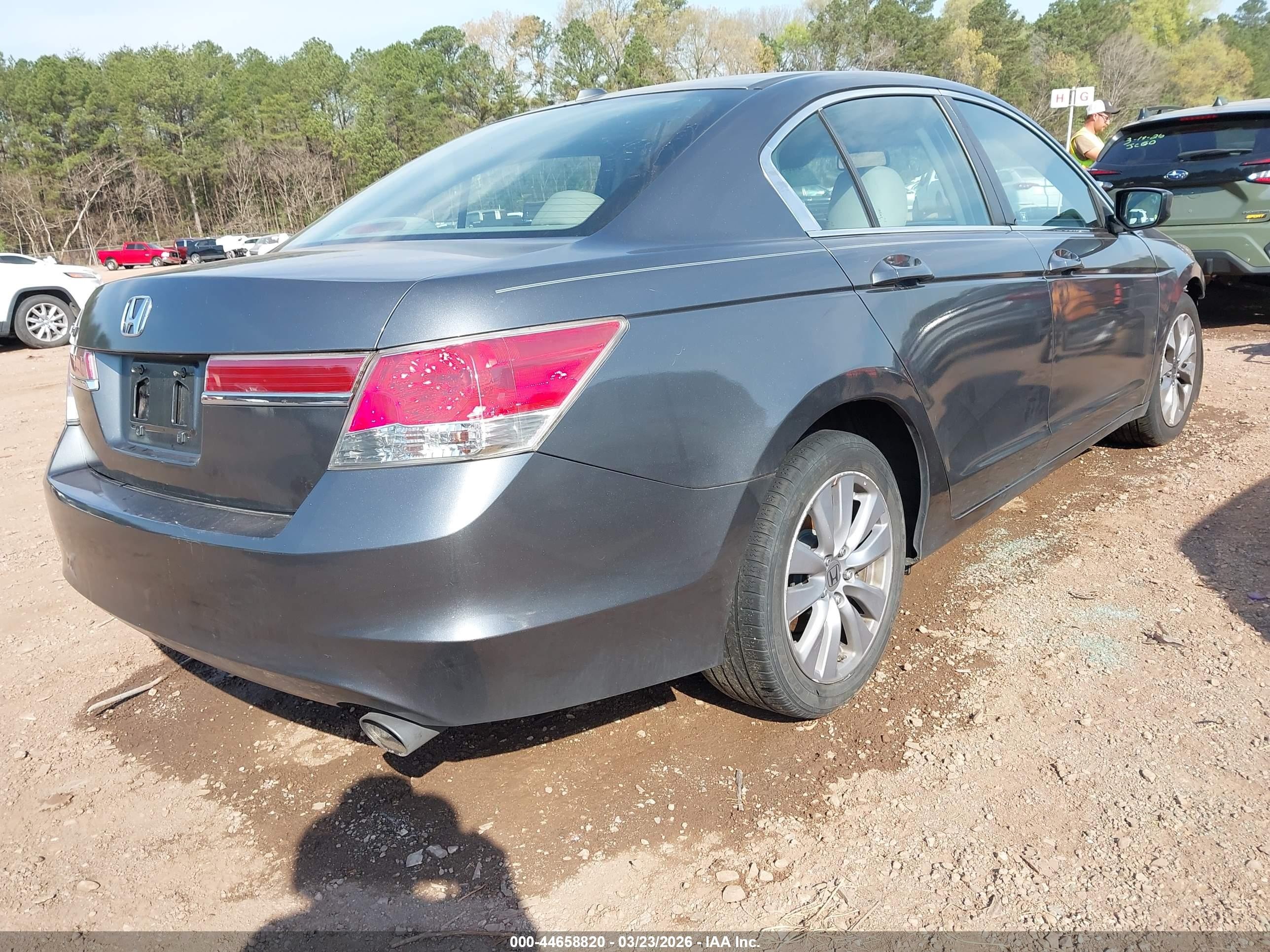 2011 Honda Accord 2.4 Ex-l Gray vin: 1HGCP2F86BA065368