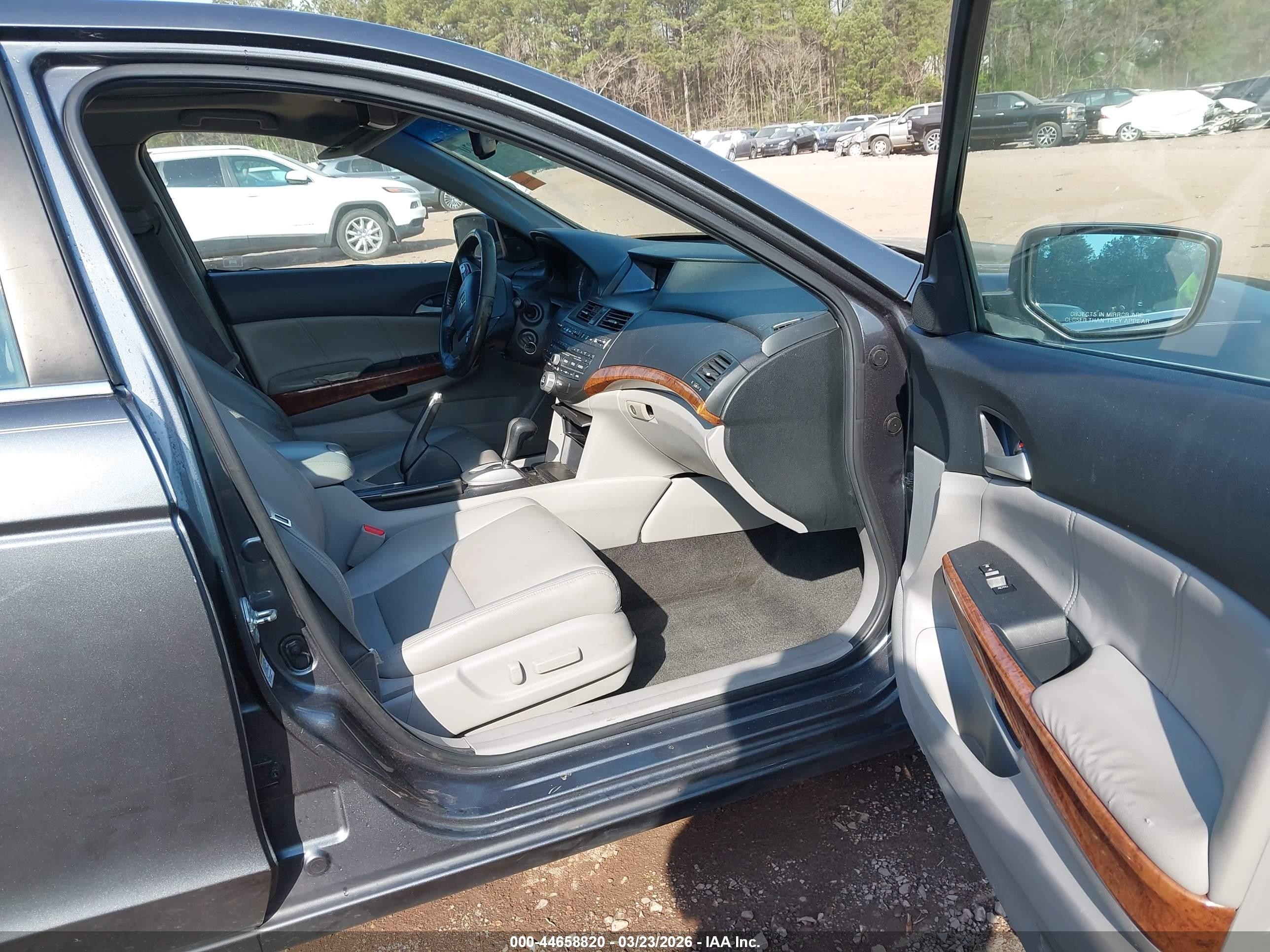 2011 Honda Accord 2.4 Ex-l Gray vin: 1HGCP2F86BA065368