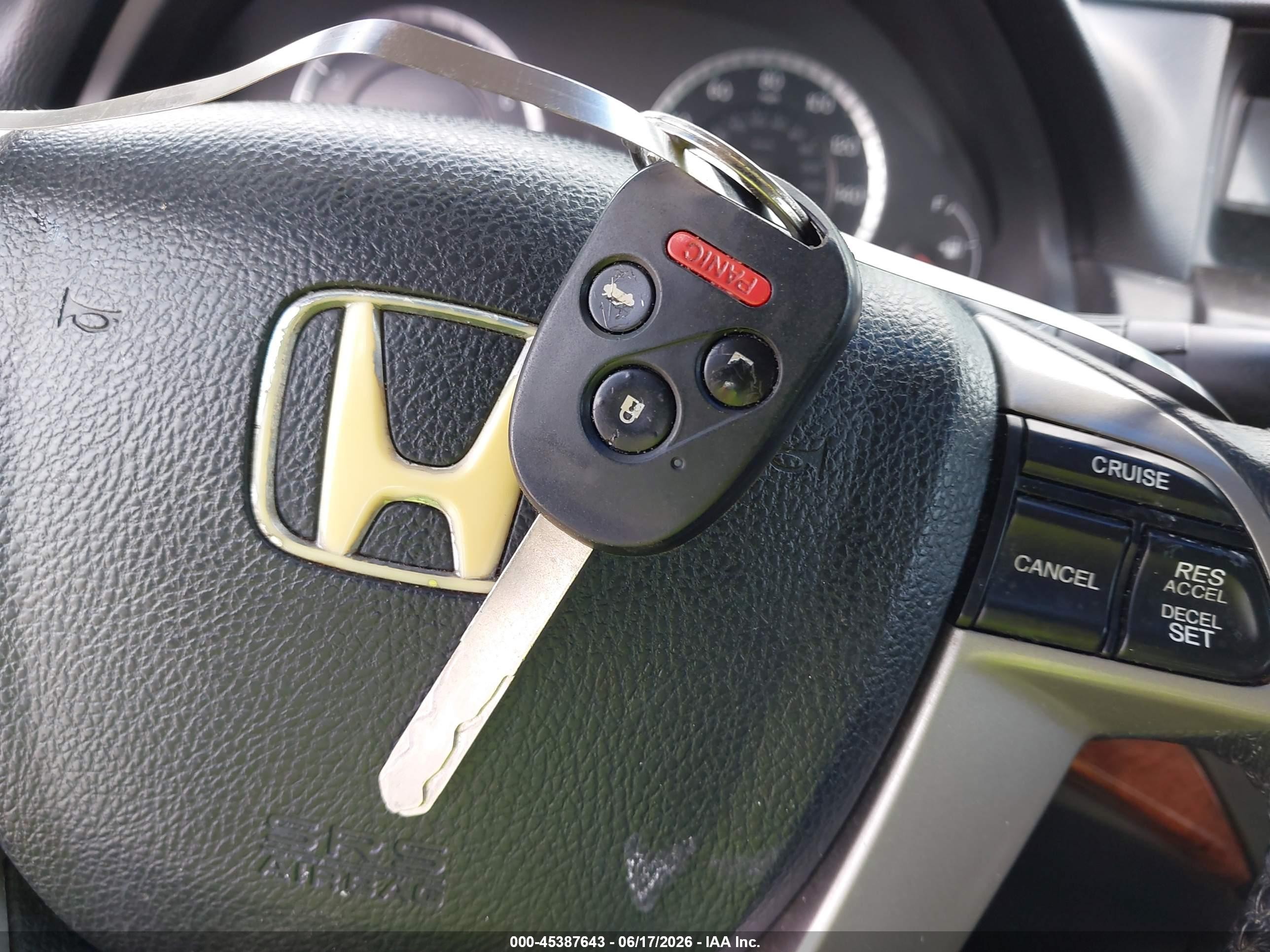 2011 Honda Accord 2.4 Ex-l Черный vin: 1HGCP2F86BA090304