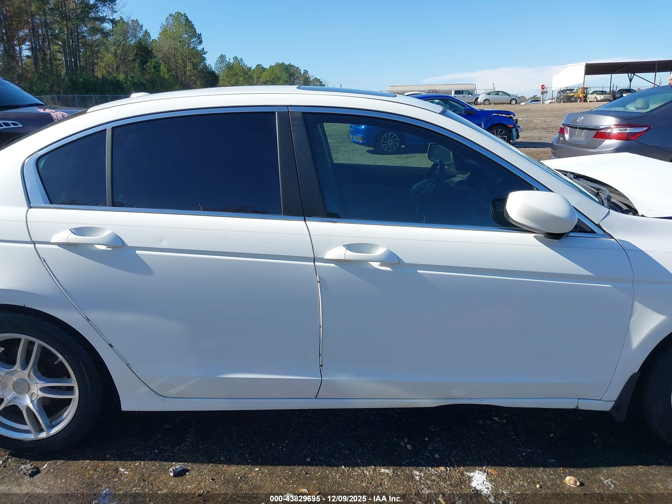 2012 Honda Accord 2.4 Ex-l White vin: 1HGCP2F86CA110987
