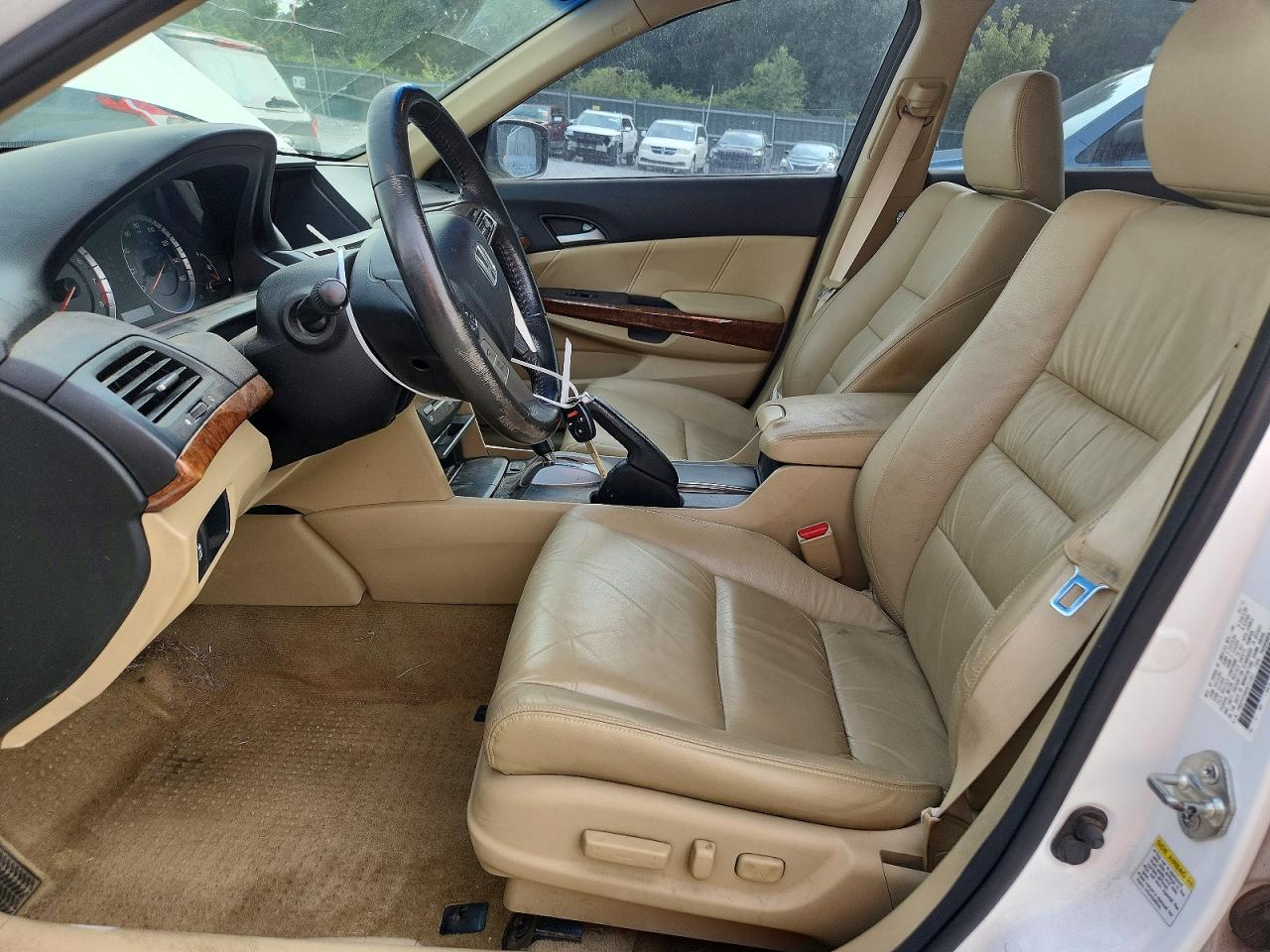 2012 Honda Accord Exl White vin: 1HGCP2F86CA111007