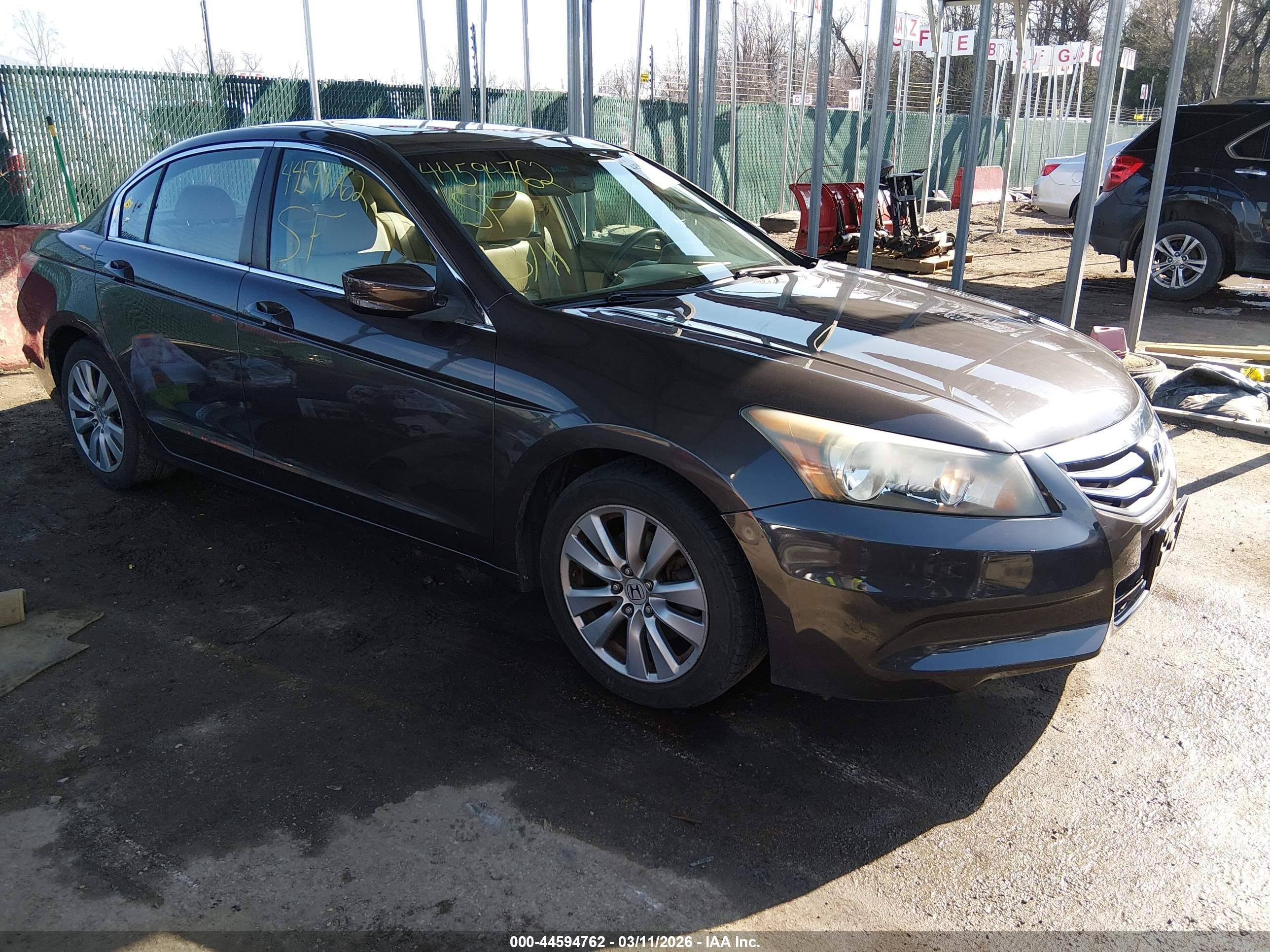 2012 Honda Accord 2.4 Ex-l Brown vin: 1HGCP2F86CA130771