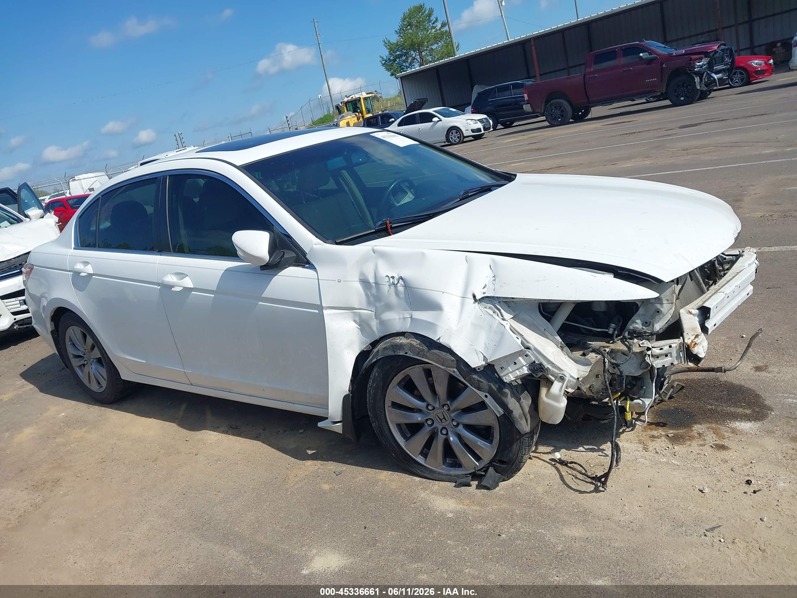 2012 Honda Accord 2.4 Ex-l White vin: 1HGCP2F86CA185365