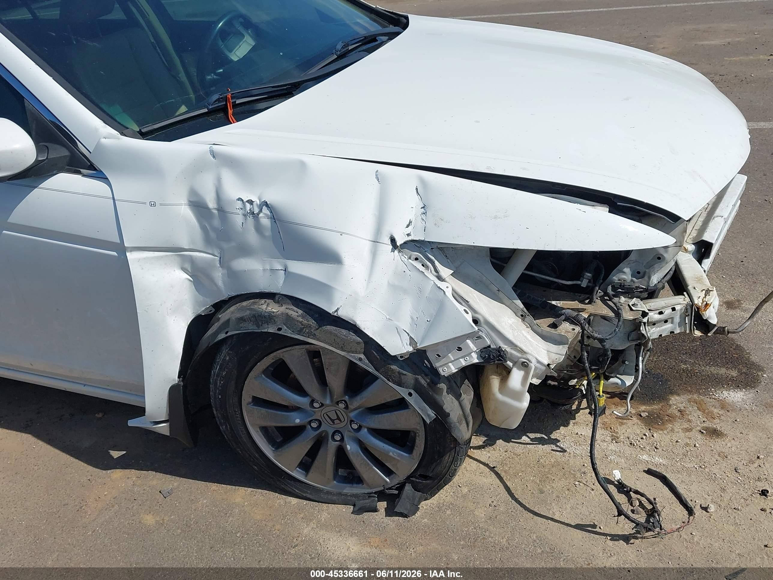 2012 Honda Accord 2.4 Ex-l White vin: 1HGCP2F86CA185365