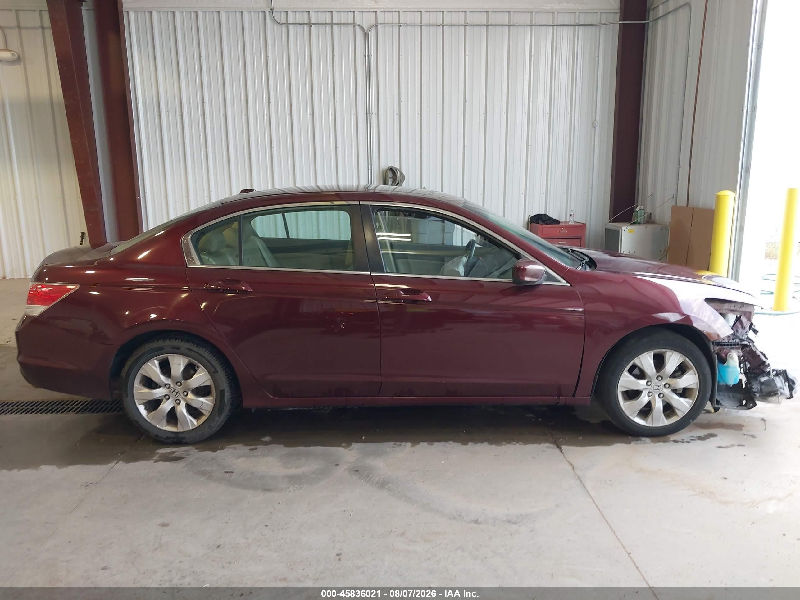 2010 Honda Accord 2.4 Ex-l Red vin: 1HGCP2F87AA027131